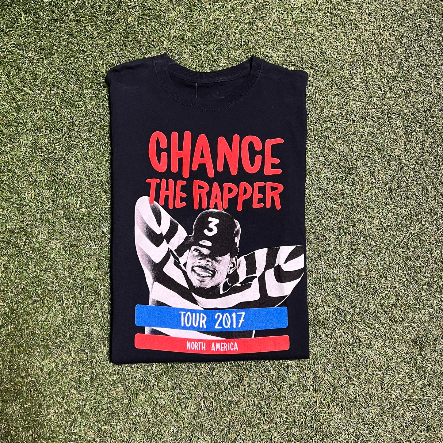 Chance The Rapper Tour 2017 North American Red/White/Blue Graphic Black Tee Size Medium USED x9891