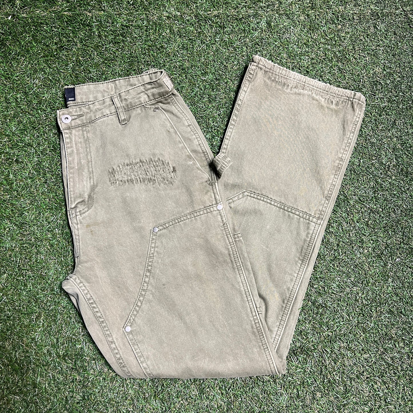 Vuja De Green Cargo Pants Size Large USED v14213