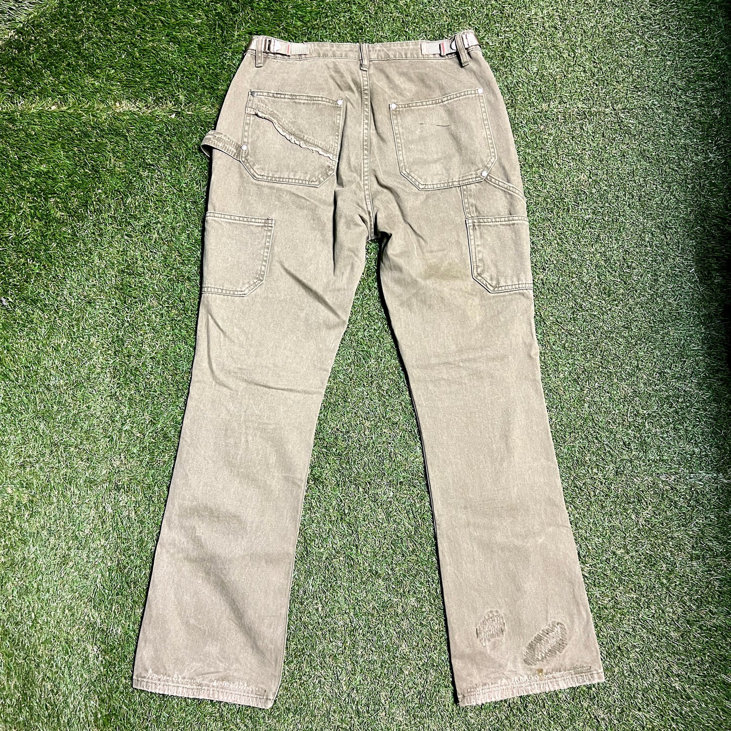 Vuja De Green Cargo Pants Size Large USED v14213