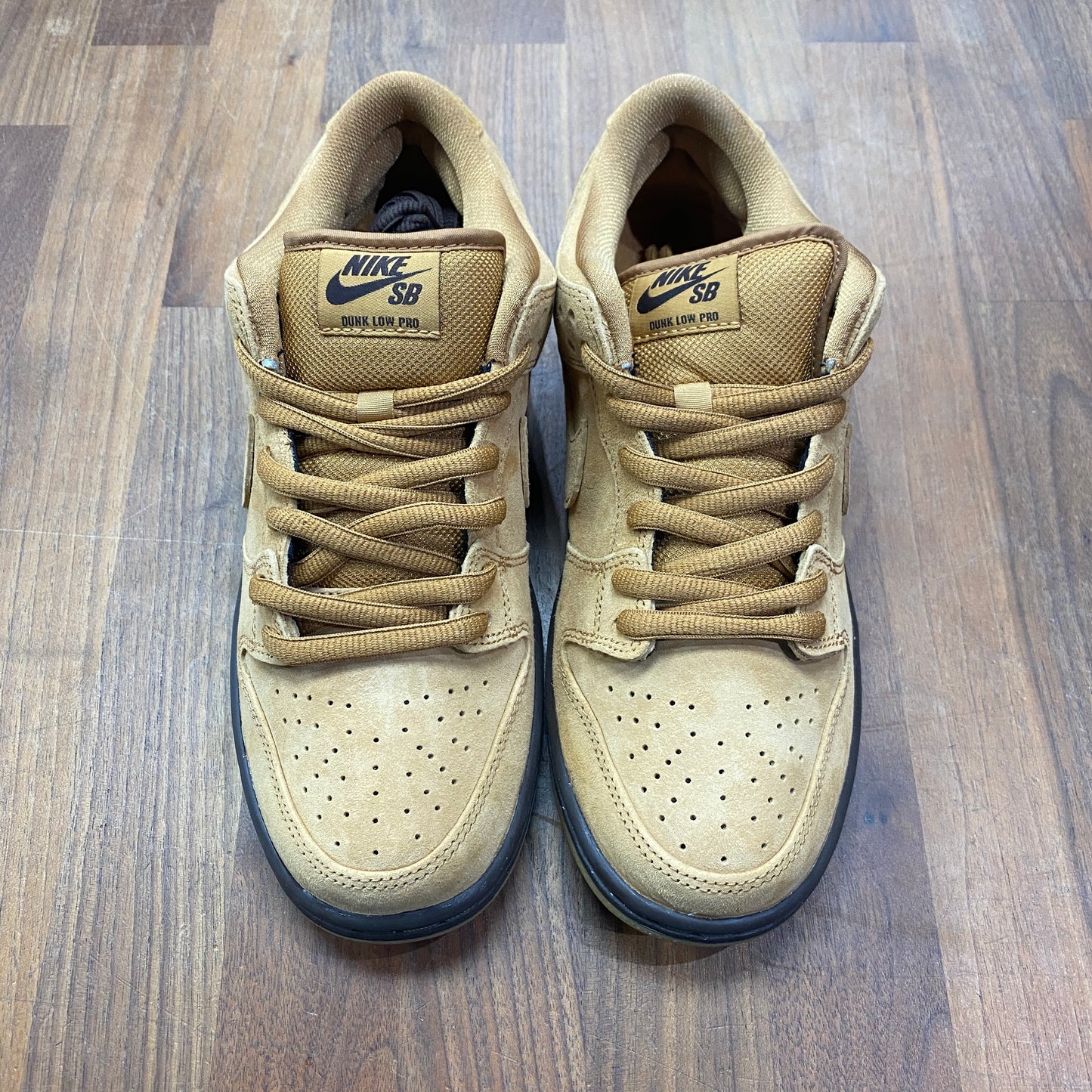 Nike SB Dunk Low Wheat Size 8 NEW s14809