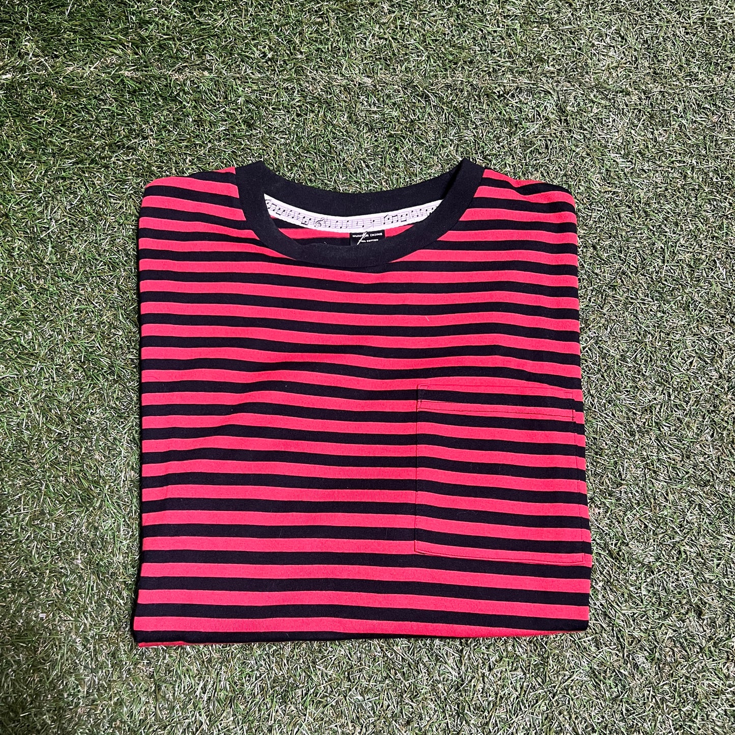 Number Nine Red and Black Stripped Pocket Tee Size Large USED x11735