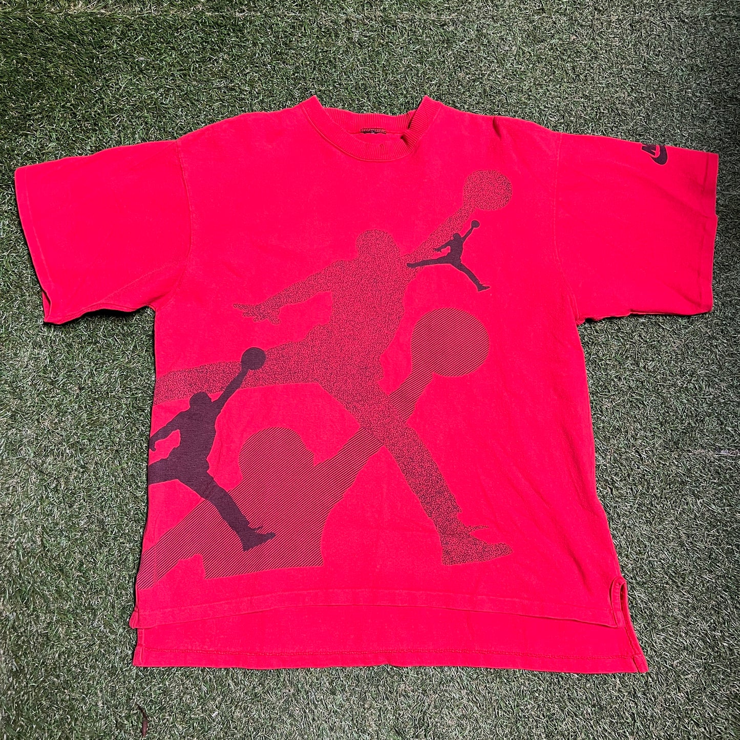 Air Jordan Multiple Jumpan Red Tee Size XL USED v9008