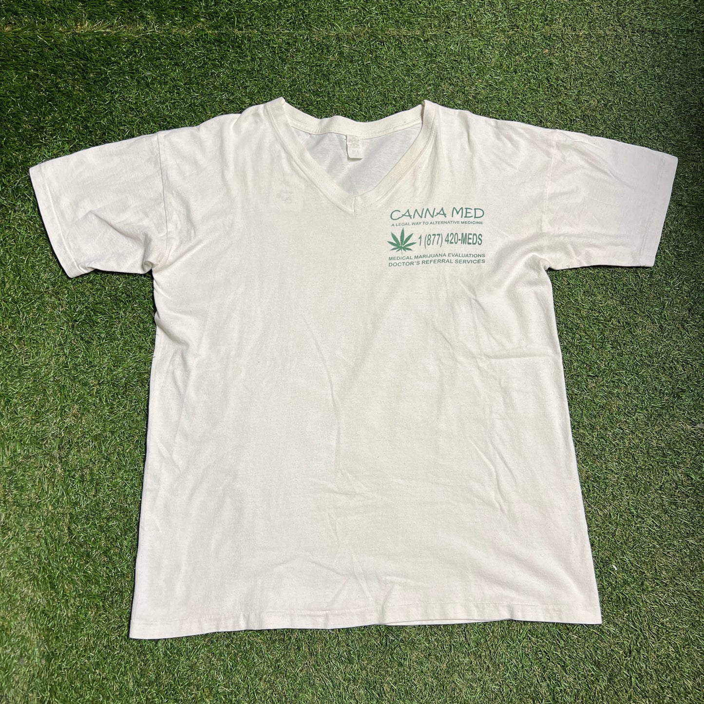 Canna Med Medical Doc V Neck Tee White Size XL USED v10345