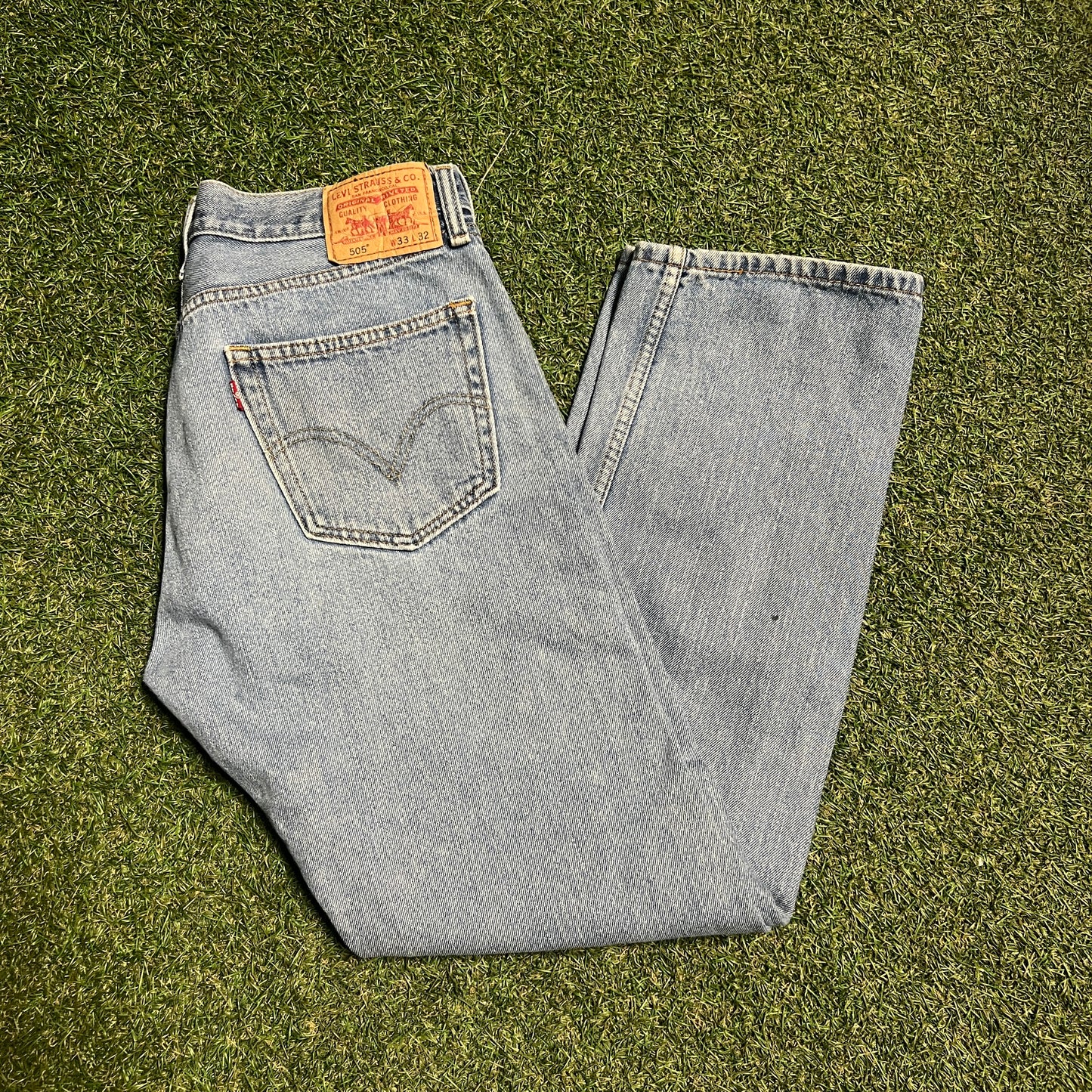 Levis 505 Blue Jeans Size 33x32 USED v15299