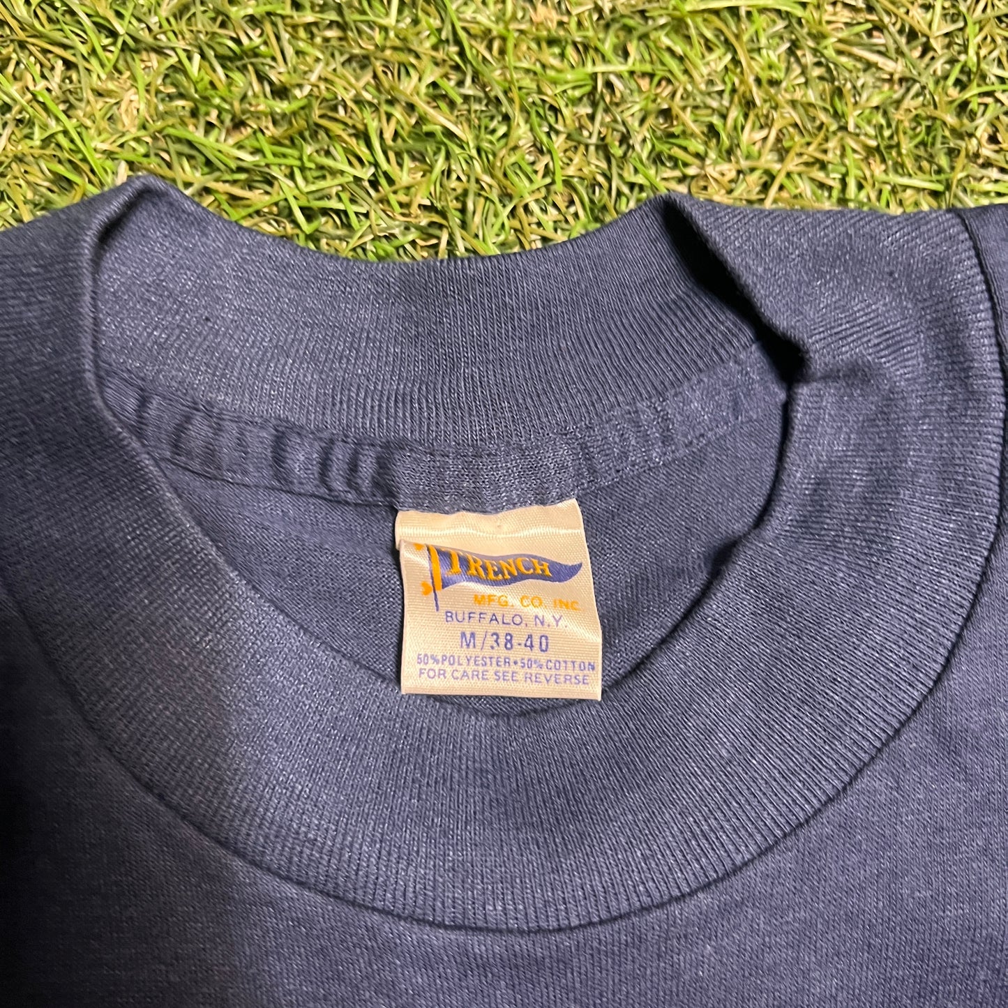 1990s Chicago Bears Helmet Logo Navy Tee Size Medium NEW v14178