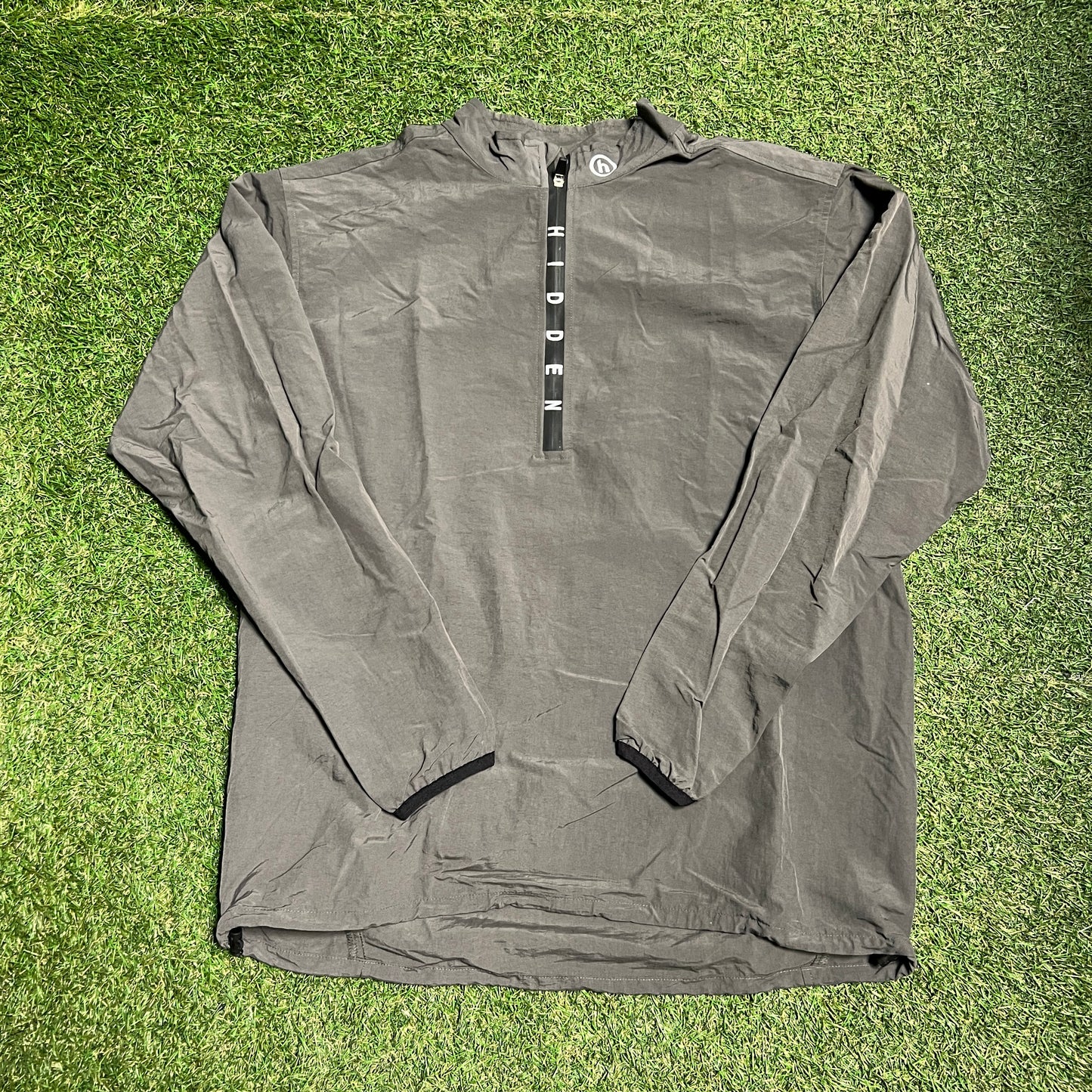 Hidden NY grey quarter zip Size Medium USED x11791