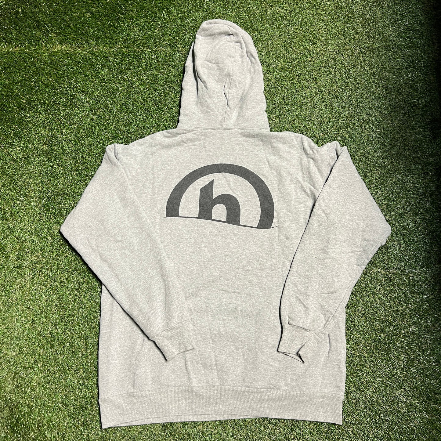 Hidden NY Artifact hoodie grey Size Medium USED x11793