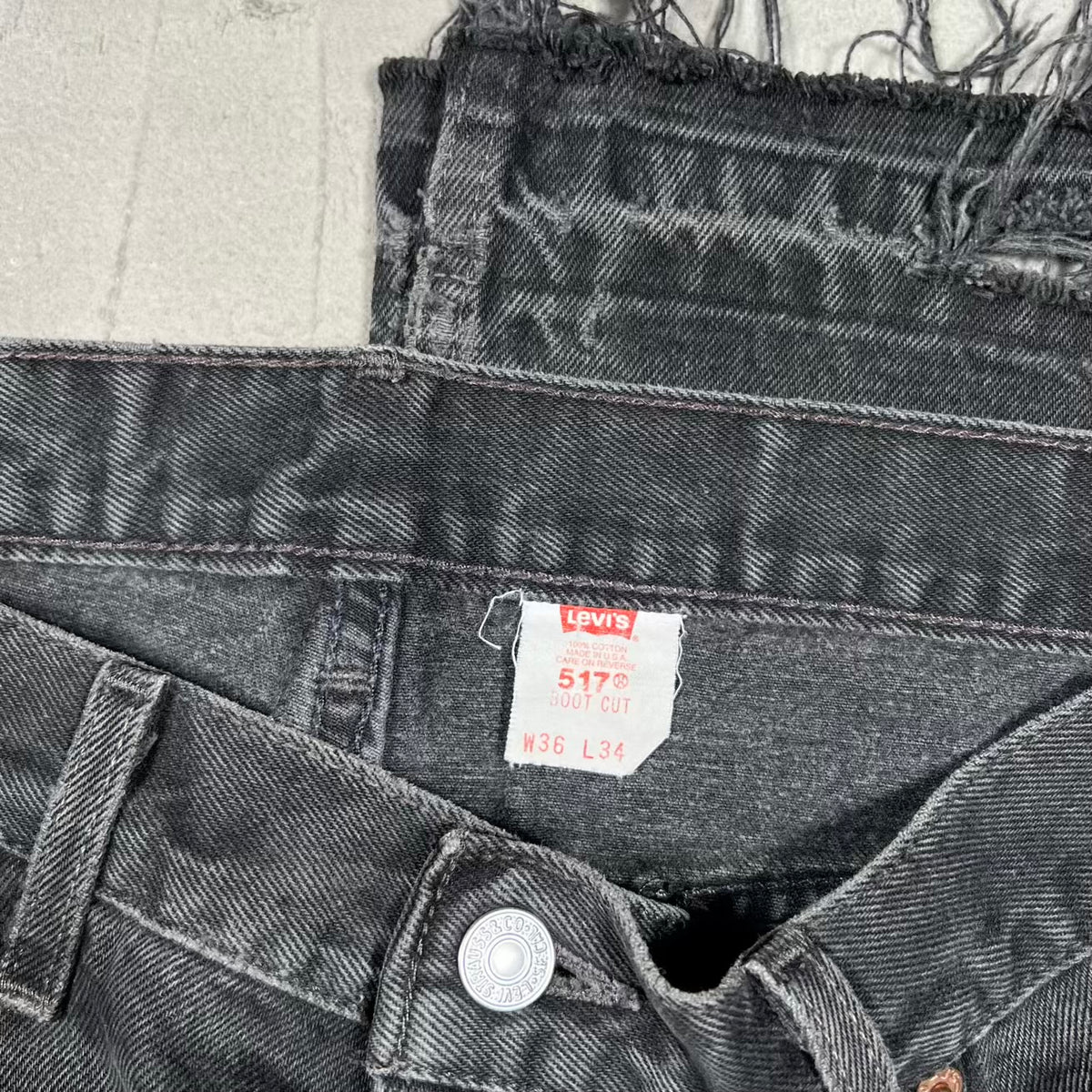 1990s Levis Boot Cut Black Denim Jeans Size 36x34 USED v20453