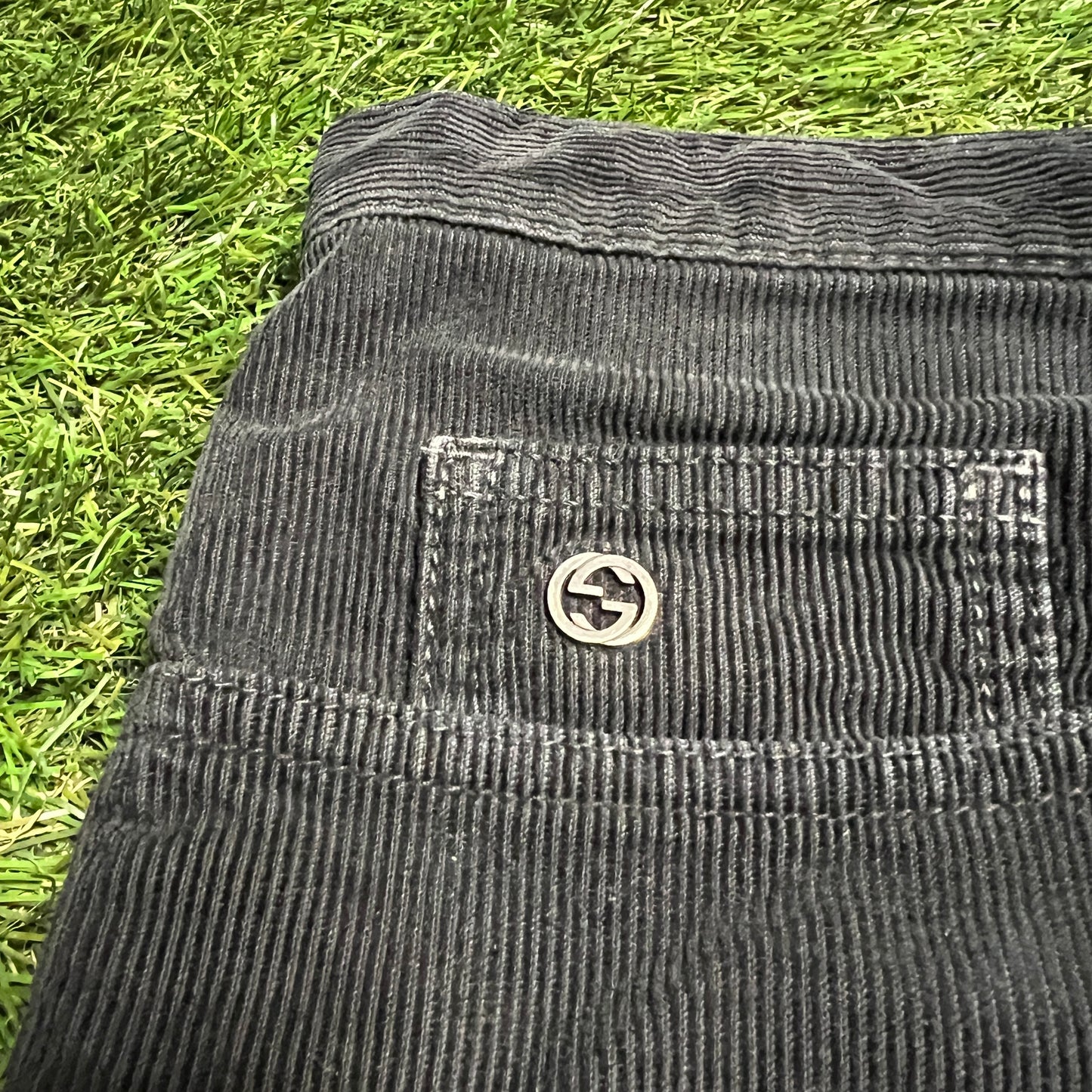 Gucci Black Corduroy Pants Size 44 (mens 30) USED x12780