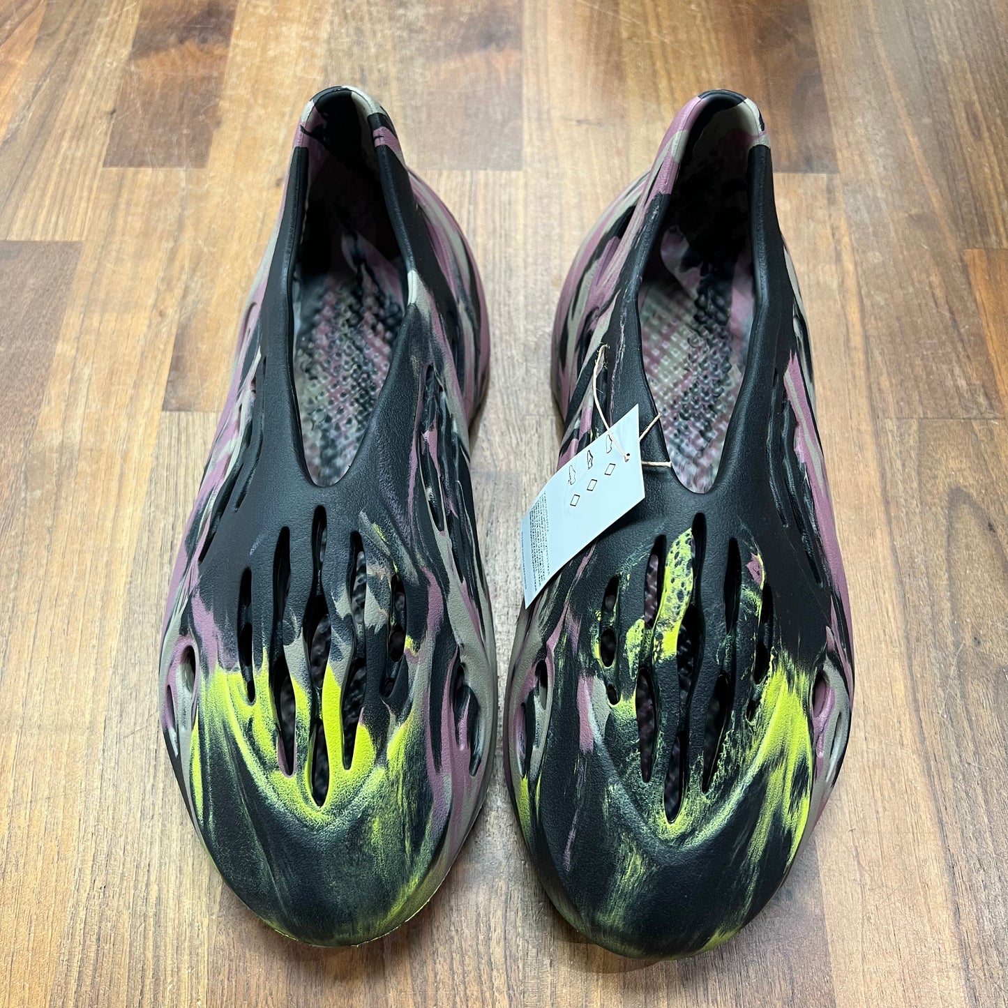 Yeezy Foam Runner MX Carbon Size 12 NEW s16400