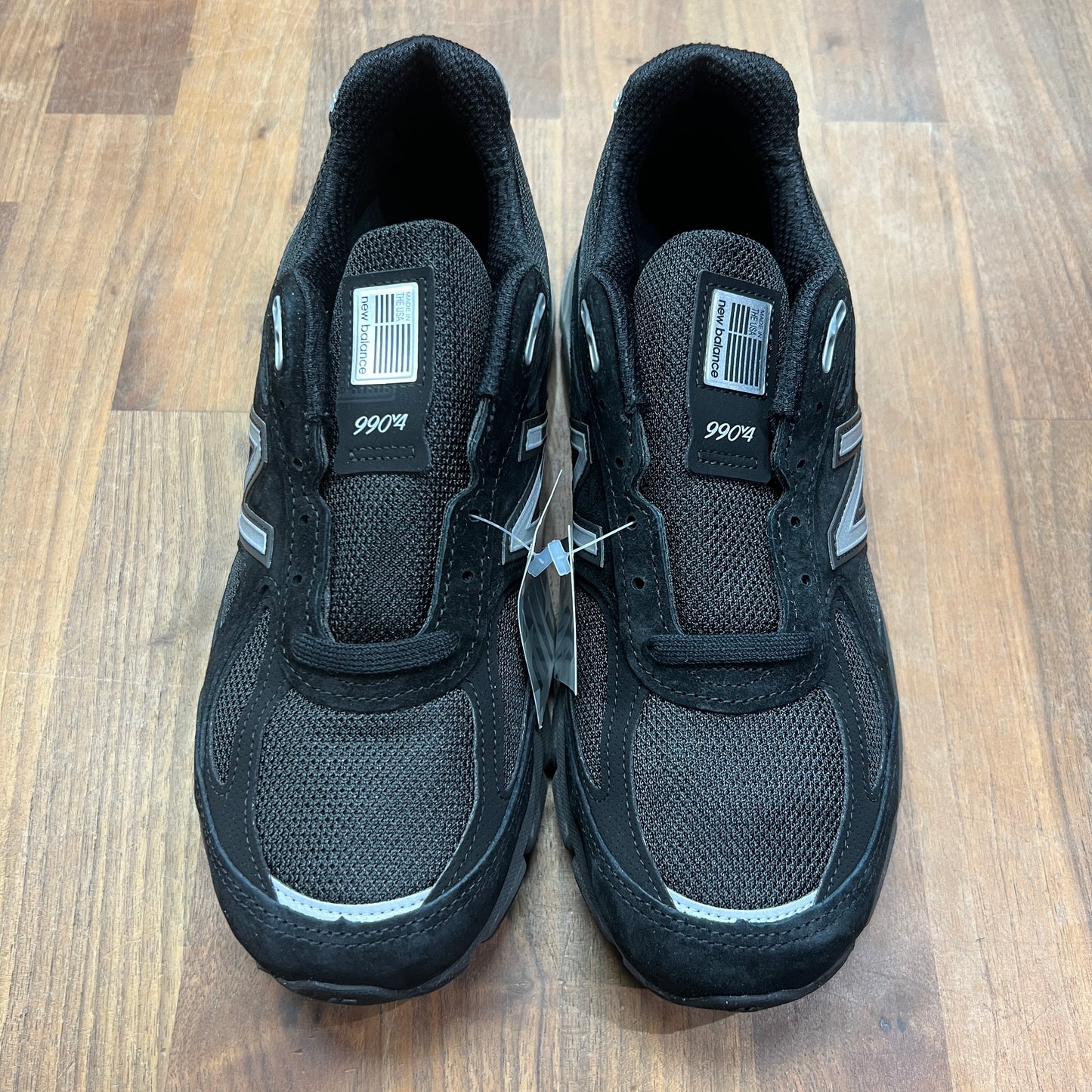New Balance 990v4 Miusa Black Silver Size 8 NEW s14819