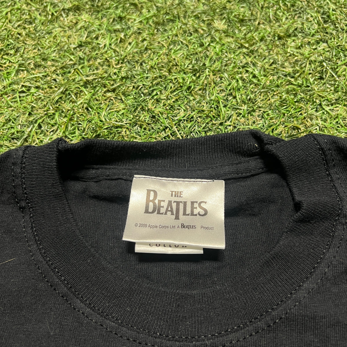 2009 The Beatles British Flag Black Tee Size XXL USED v15317