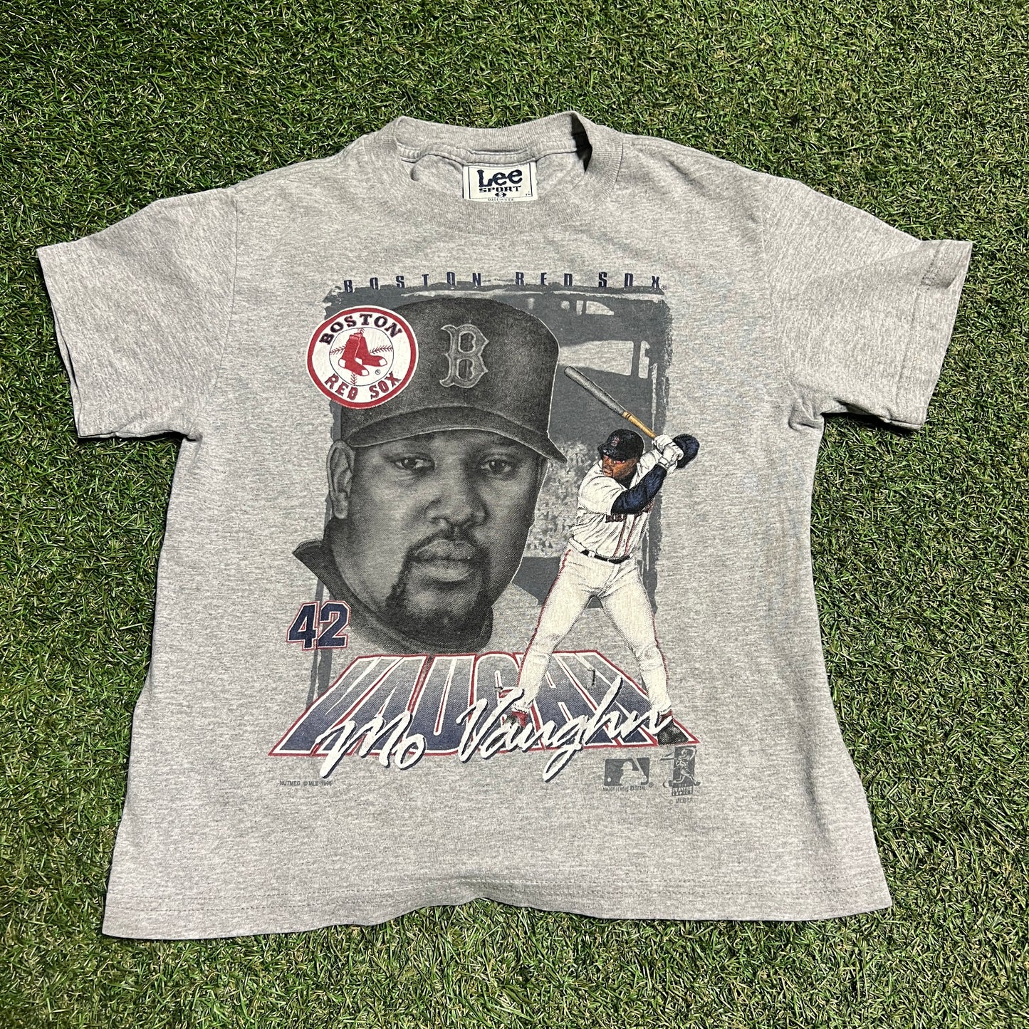 1996 Boston Red Socks Mo Vaughn Grey Lee Tee Size Small USED v15319