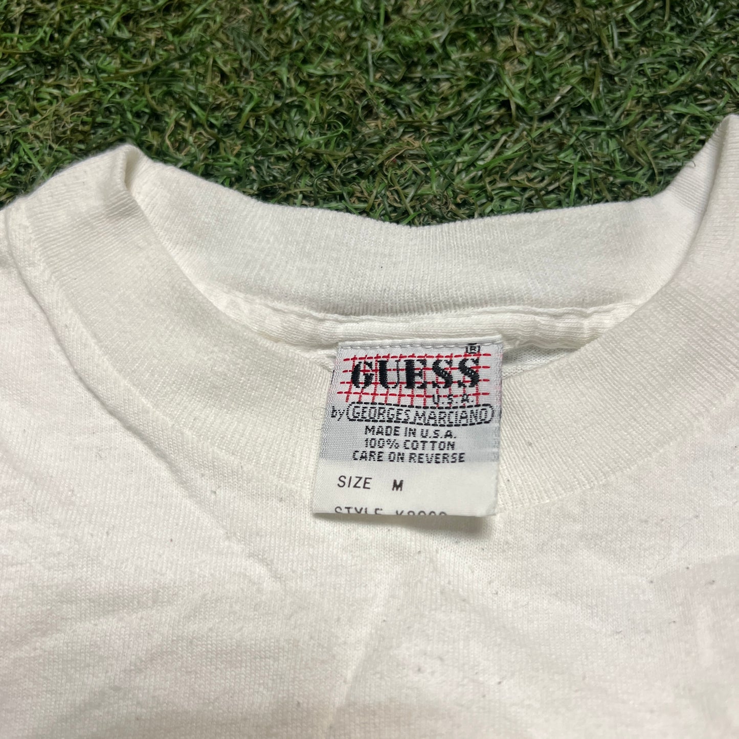 1993 Guess Pink/Blue Logo White Tee Size Medium USED v15324