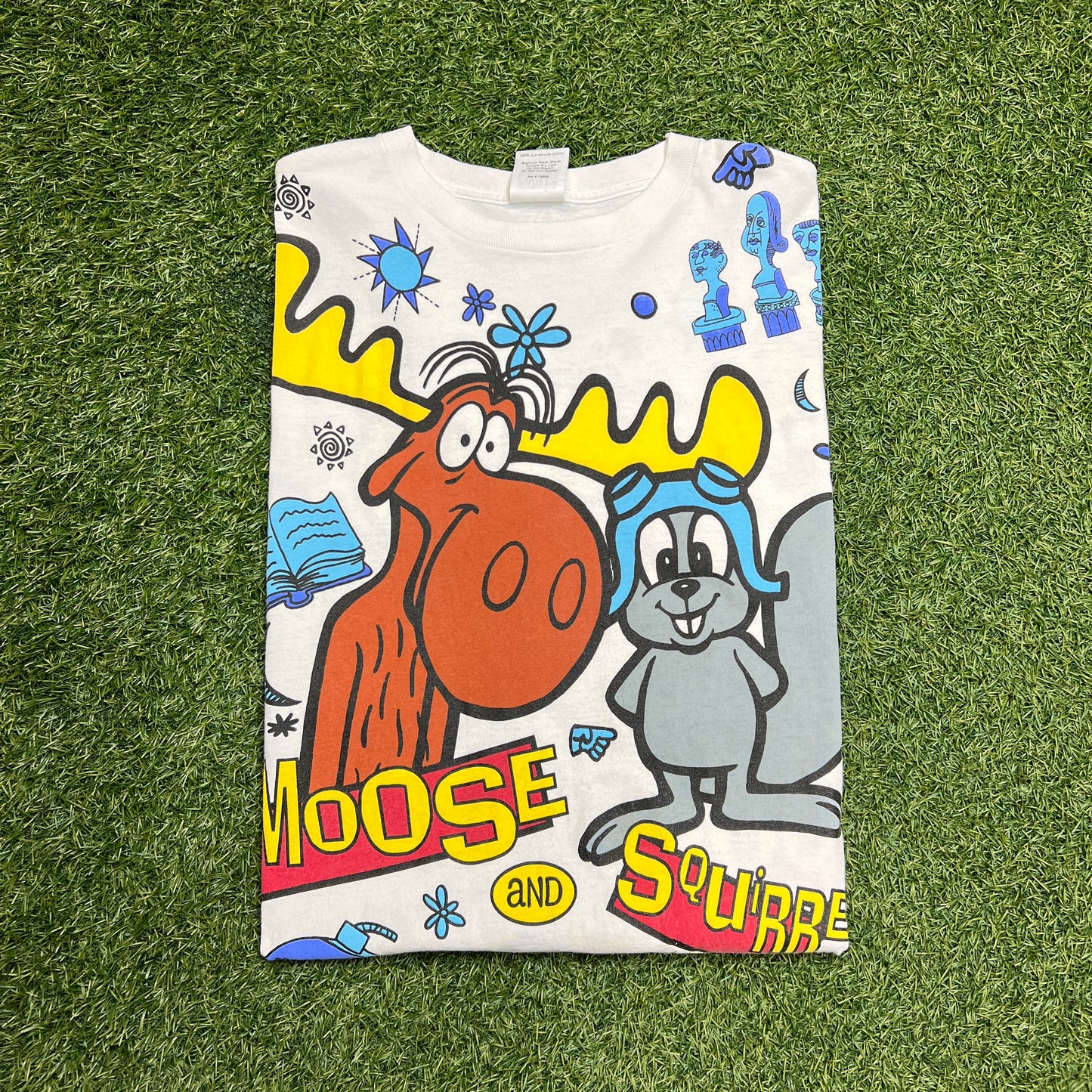 1993 The adventures of Rocky and Bullwinkle and Friends Moose and Squirrel AOP tee wild oats tag Size Large USED v12149