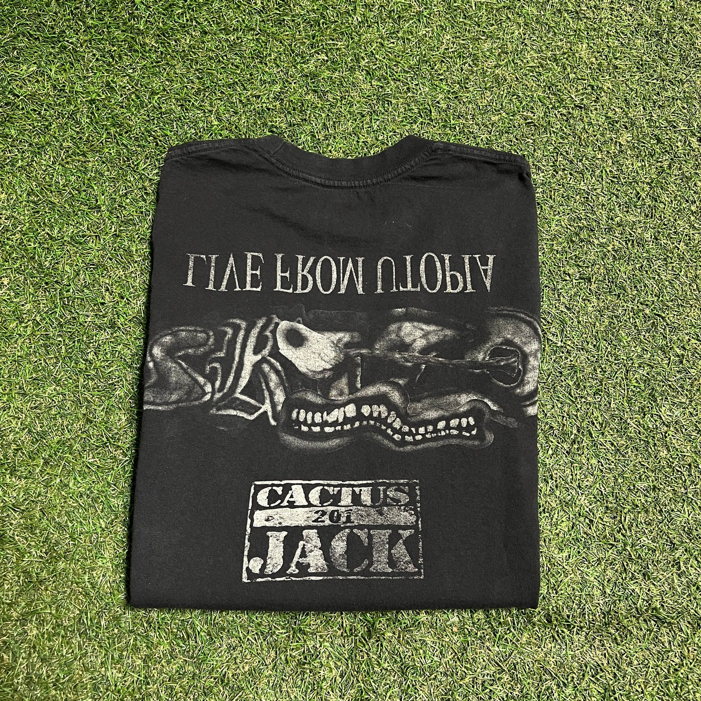 Travis Scott Utopia Metlife eldol Black Cropped Longsleeve Size Medium USED x12861