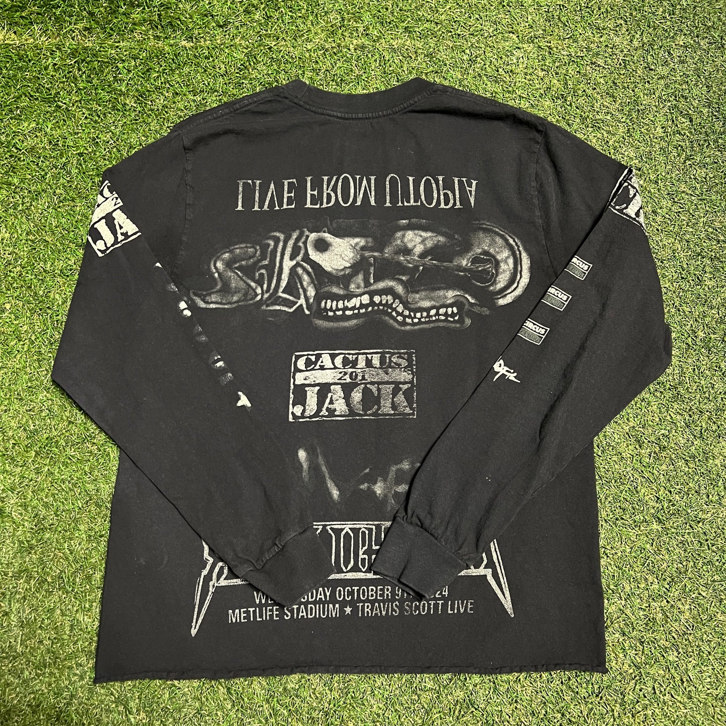 Travis Scott Utopia Metlife eldol Black Cropped Longsleeve Size Medium USED x12861