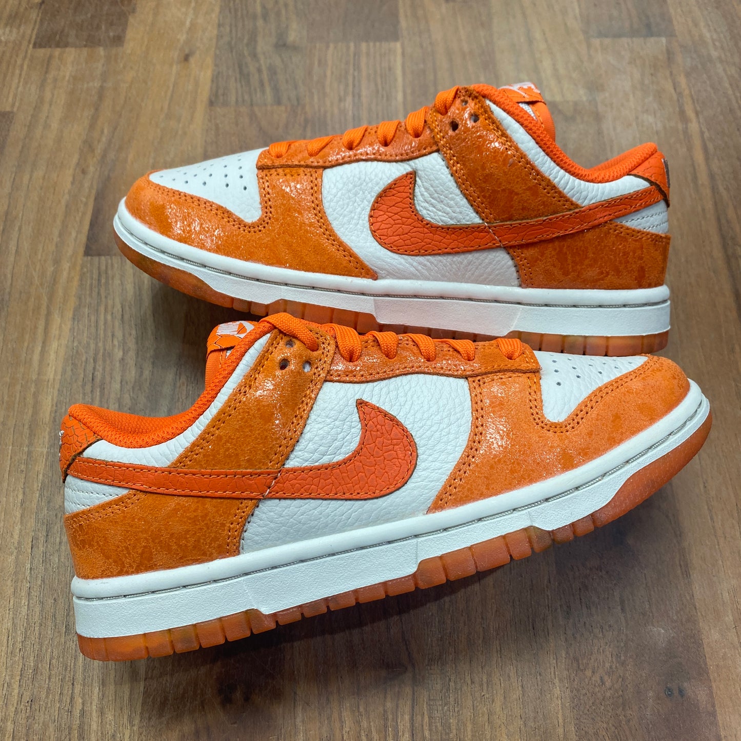 Nike Dunk Low Cracked Orange (WMNS) Size 3.5m/5w NEW s15149