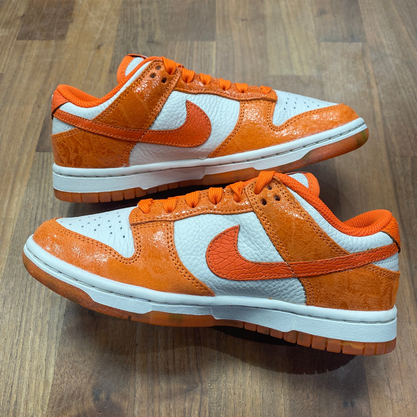 Nike Dunk Low Cracked Orange (WMNS) Size 3.5m/5w NEW s15149
