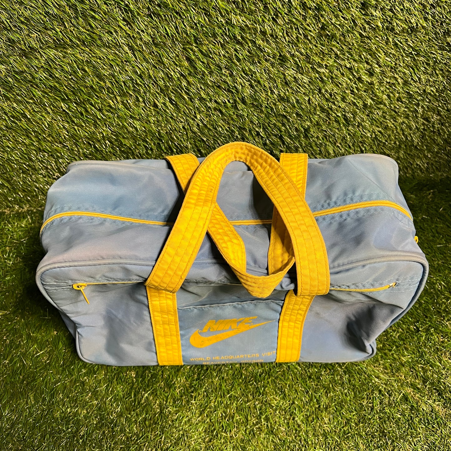 1980 Nike Headquarters Vist Blue/Yellow Mini Duffle Bag USED v15302