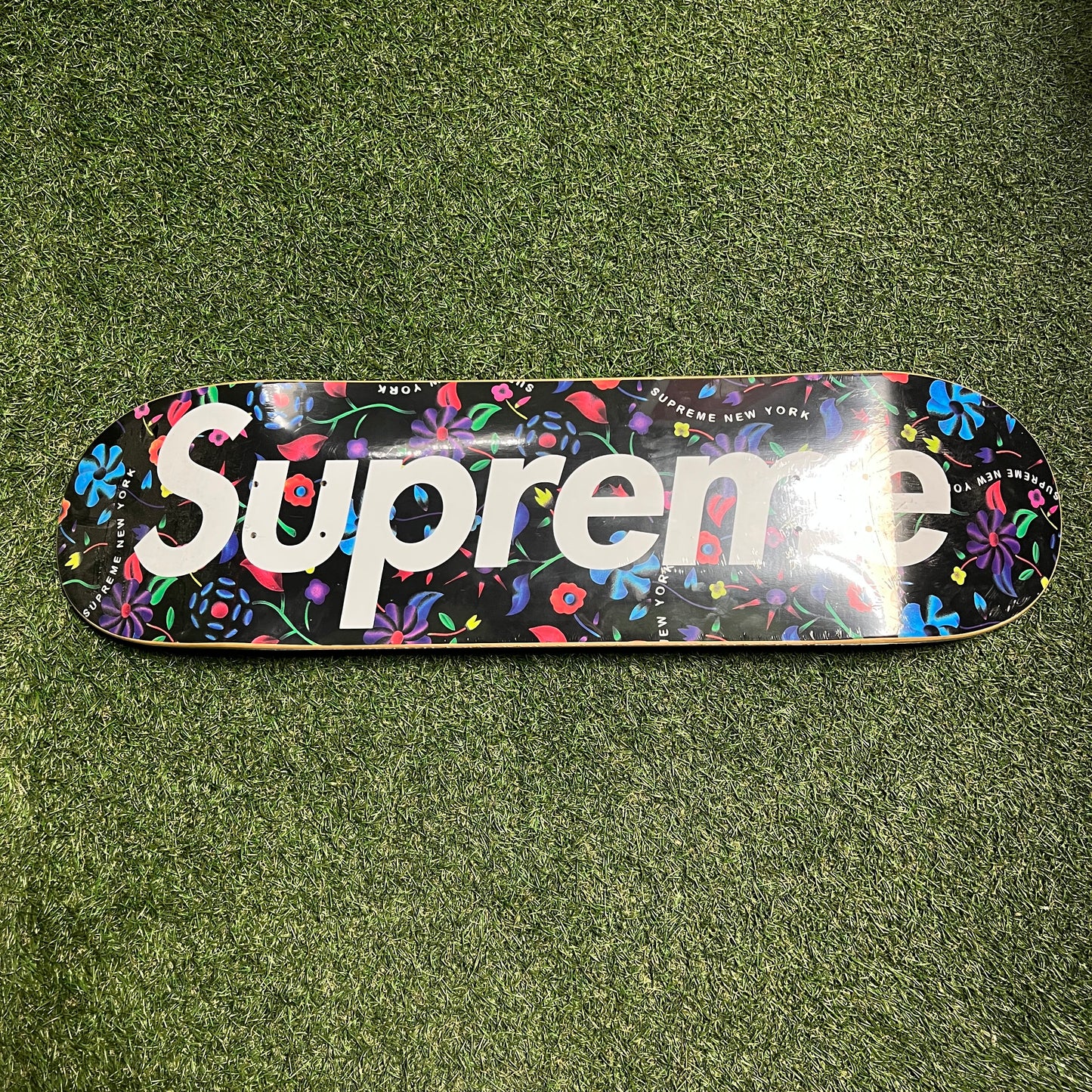 Supreme SS19 Airbrushed Floral Skateboard Deck Black NEW x11888