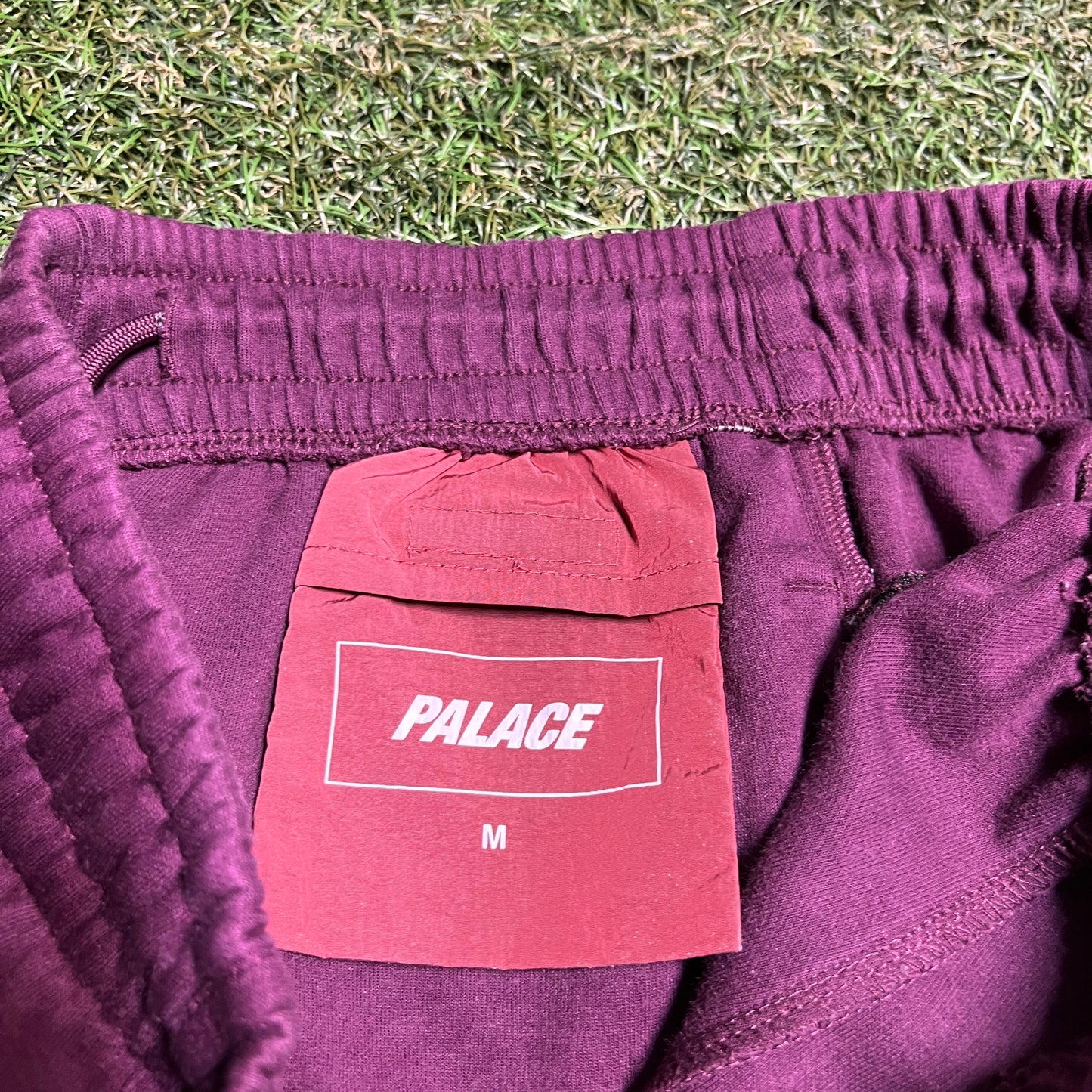 Palace Purple Joggers Size Medium USED x11858