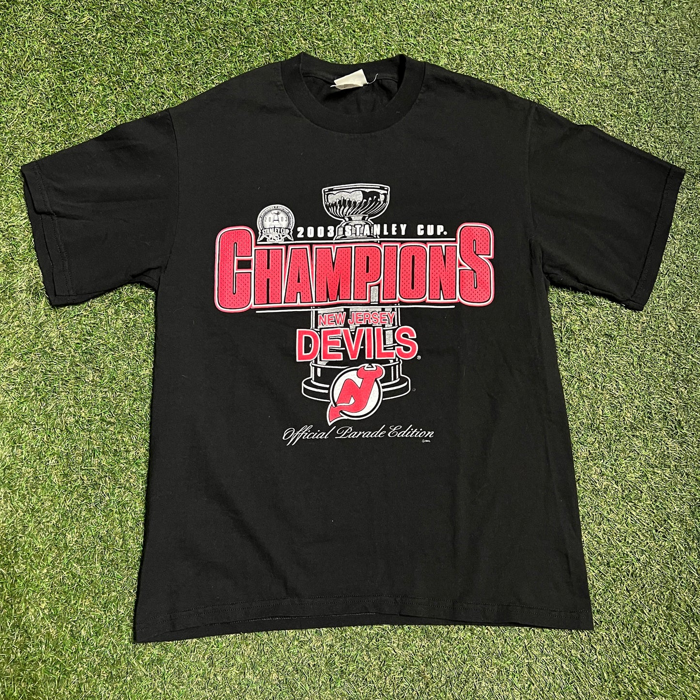 2003 NJ Devils Champs Parade Edition Black Tee Size Medium USED v15428