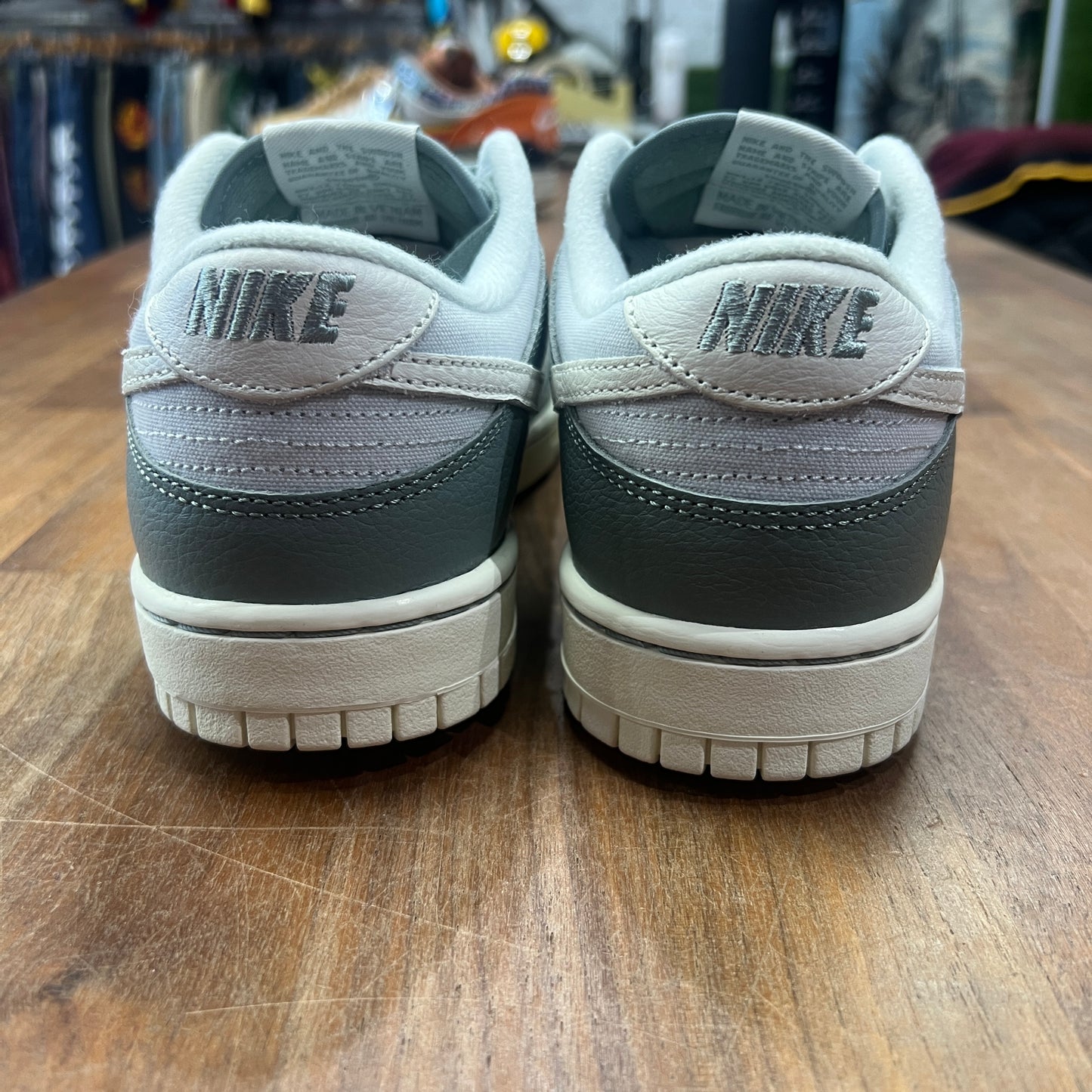 Nike Dunk Low Mica Green Size 8 NEW s15147