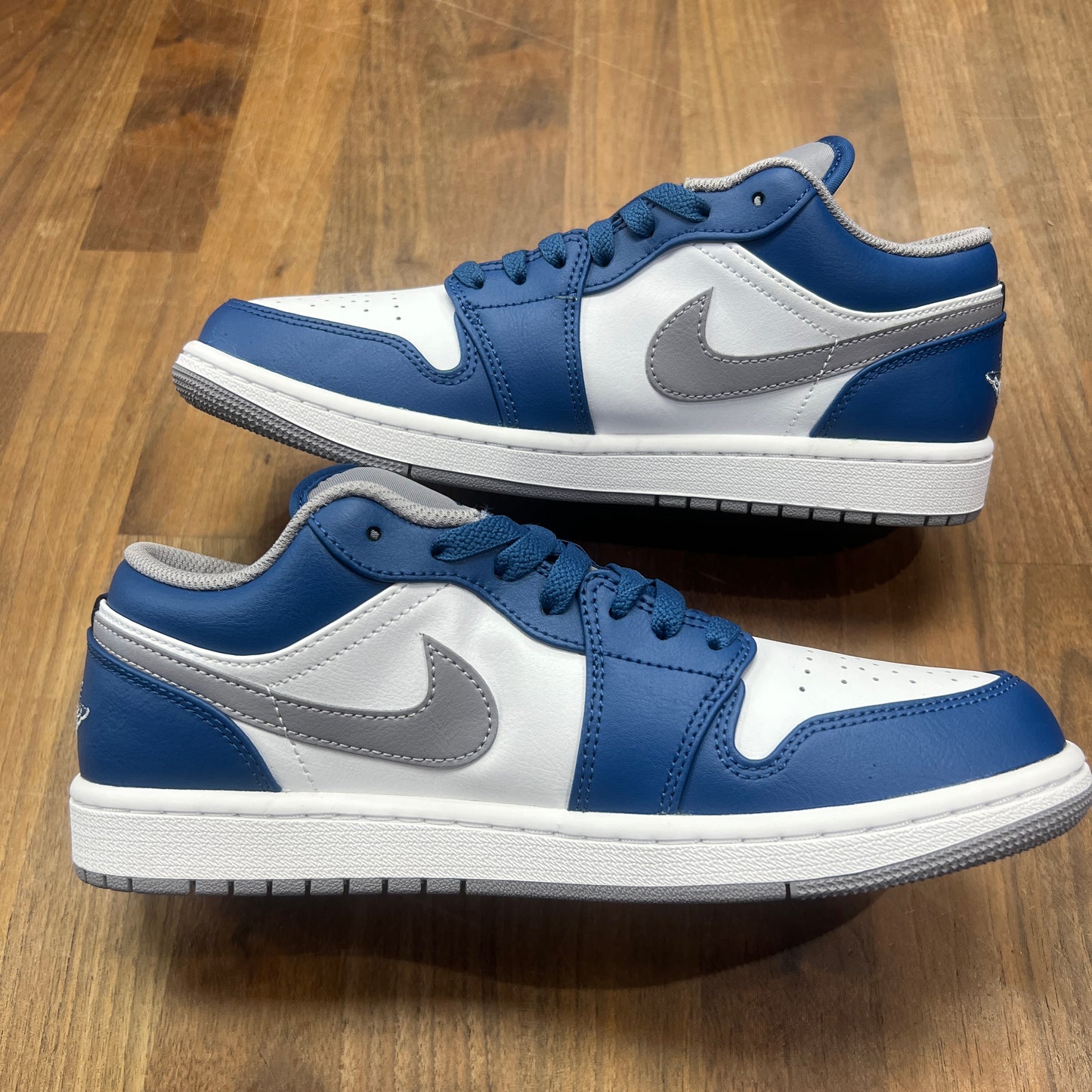 Jordan 1 Low True Blue Size 8 NEW s15153
