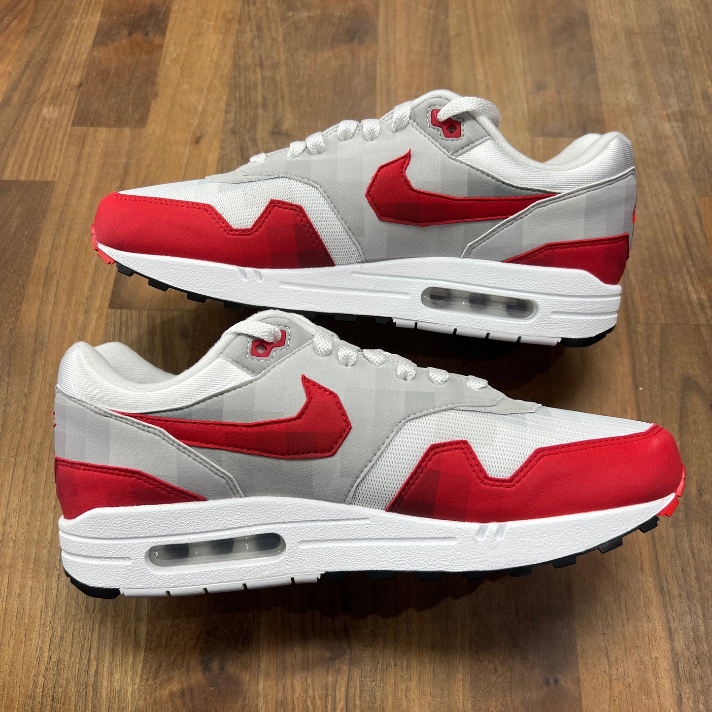 Nike Air Max 1 .SWOOSH Low Poly Size 9 New S15327