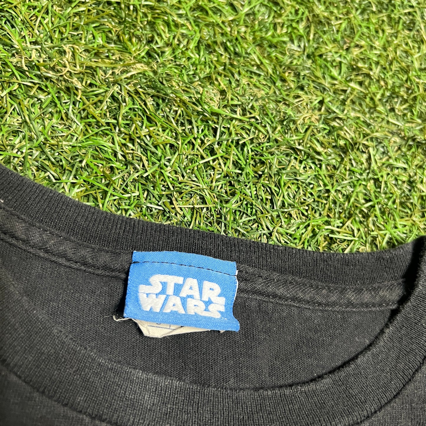 Star Wars rock tee black Size Small USED v14432