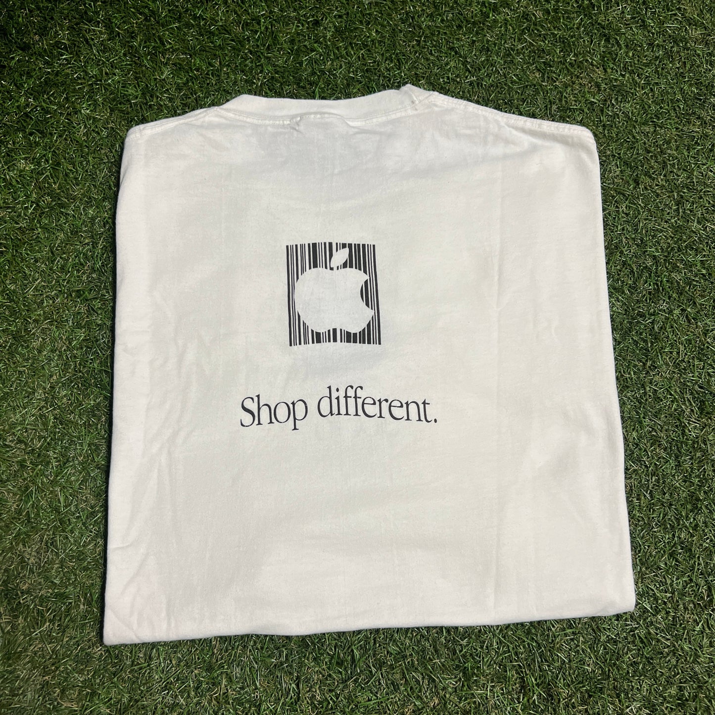 2002 Apple Soho White Shop Tee Size XL USED v15514