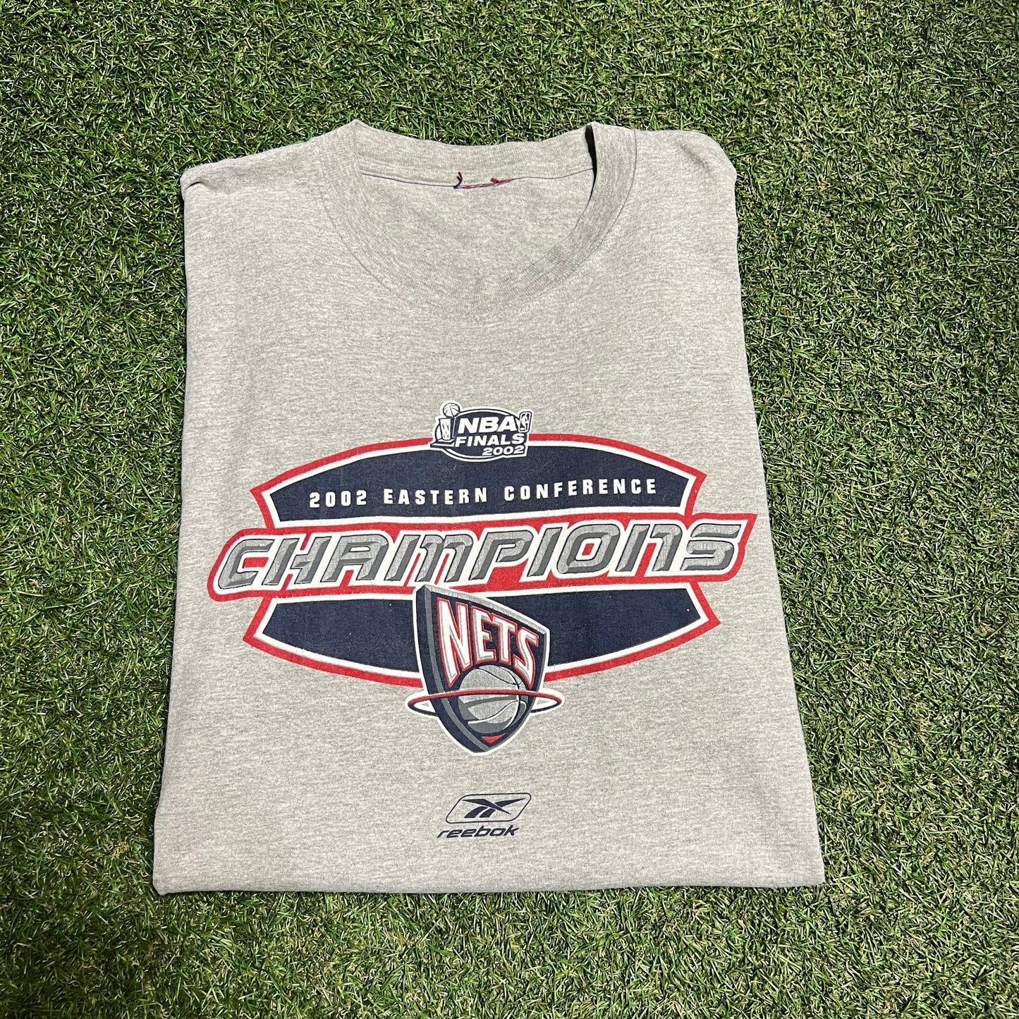 2002 Nets NBA Finals Eastern Conference Champs Grey Tee Size XXL USED v14413