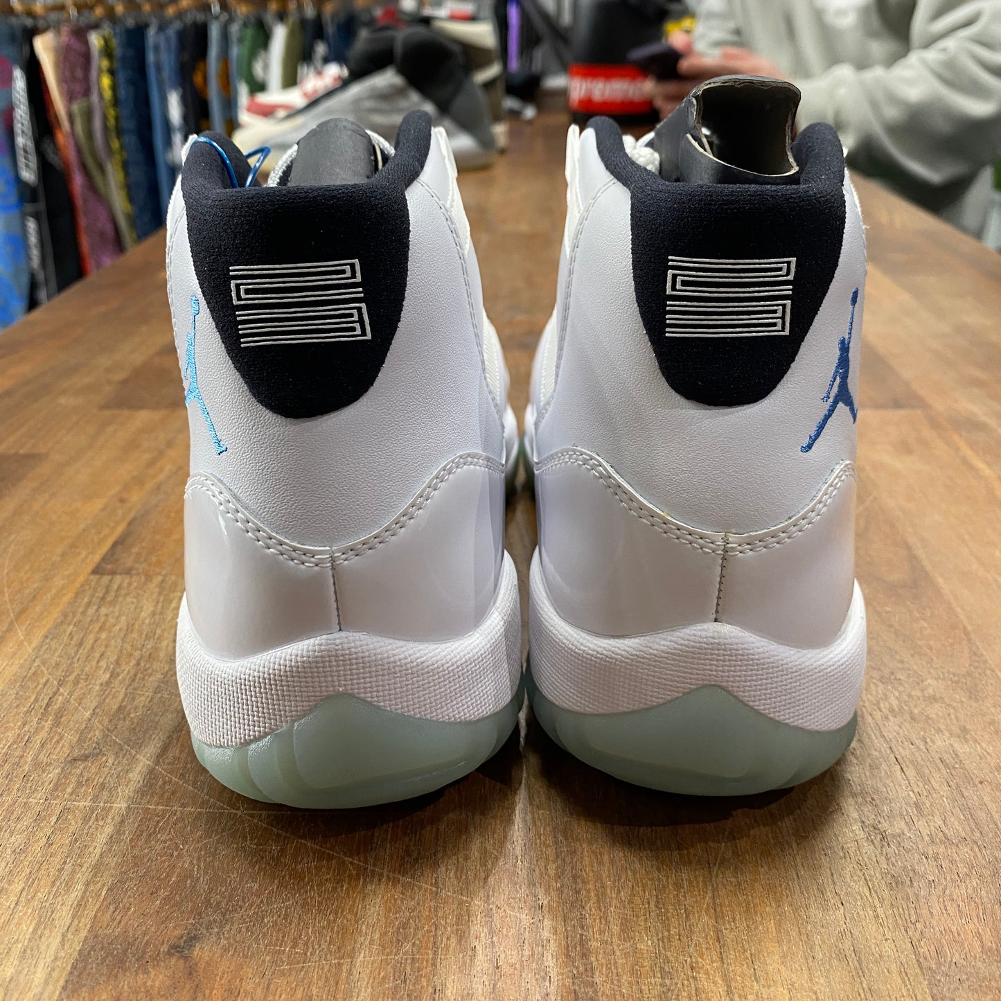 Jordan 11 Legend Blue (2014) Size 8 NEW s15424