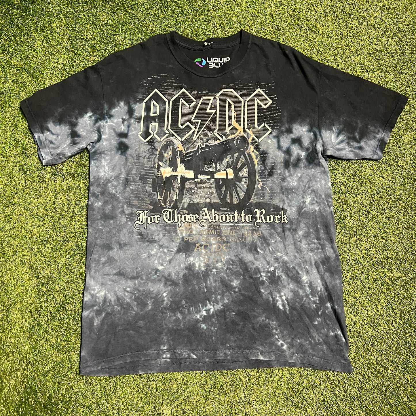 2006 ACDC For Chose About To Rock Blue Tie Dye Tee Size Large USED v15562