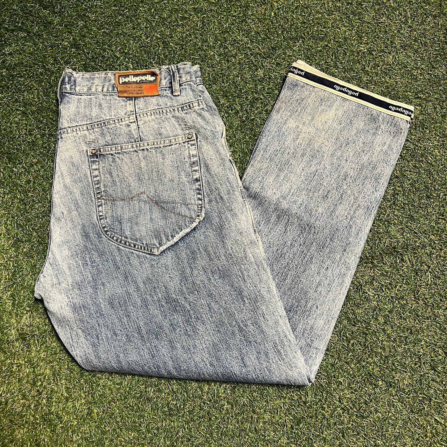 Y2K Pelle Pelle Light Wash Jeans Size 38x34 USED v15579