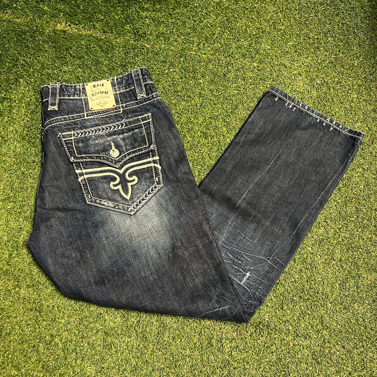 Y2K Rock Revival Dark Wash Blue Jeans Size 42 USED v15584