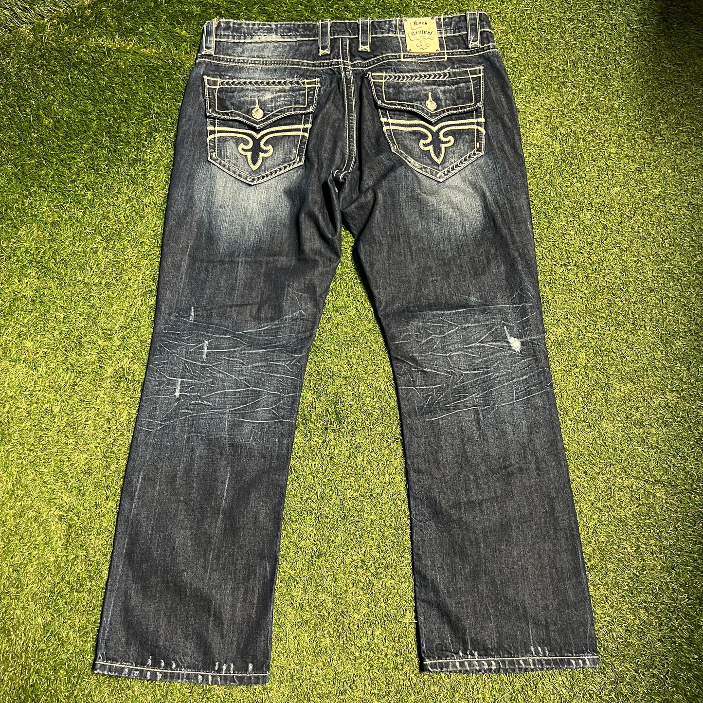 Y2K Rock Revival Dark Wash Blue Jeans Size 42 USED v15584