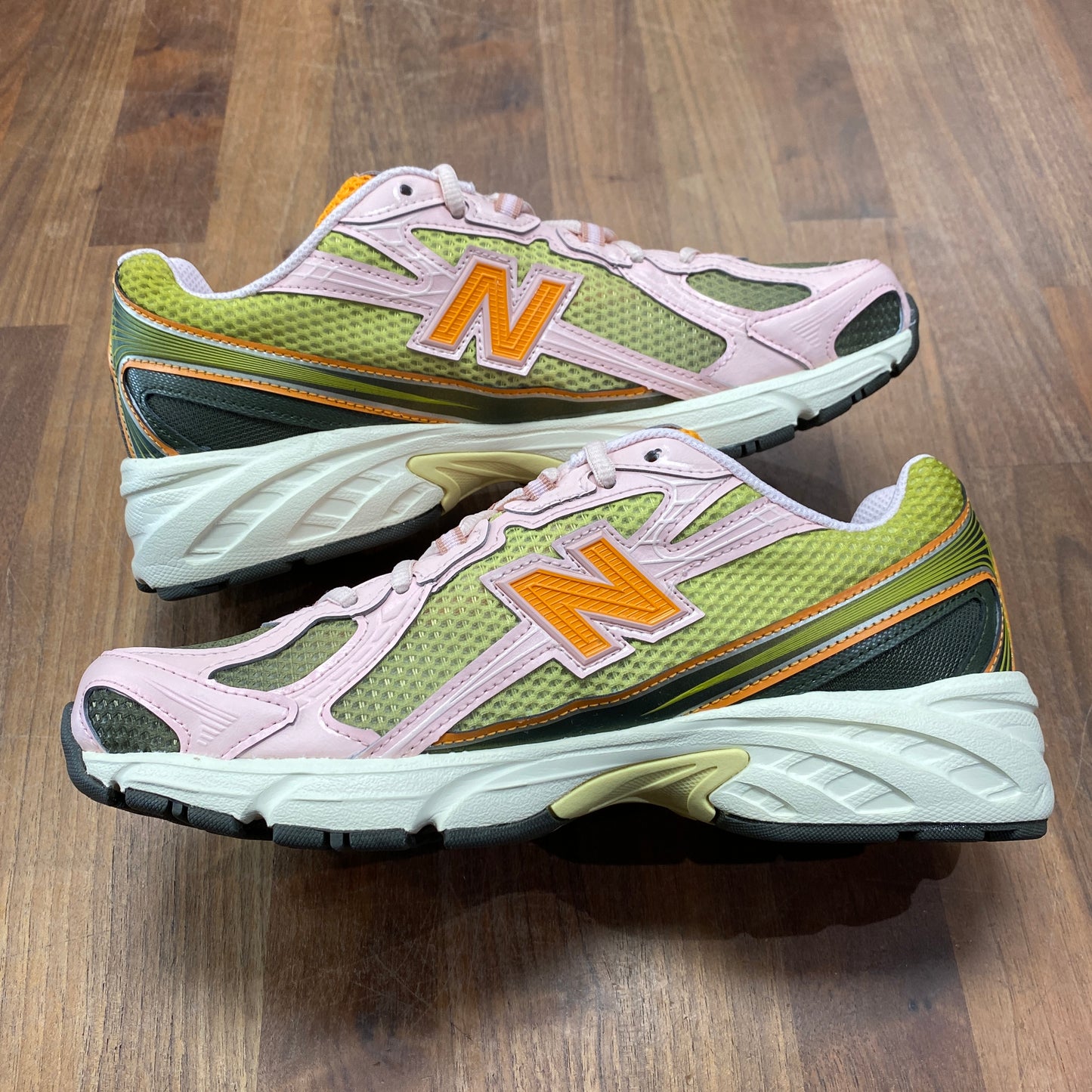 New Balance 740 Concepts Saignee Size 8 NEW s15553