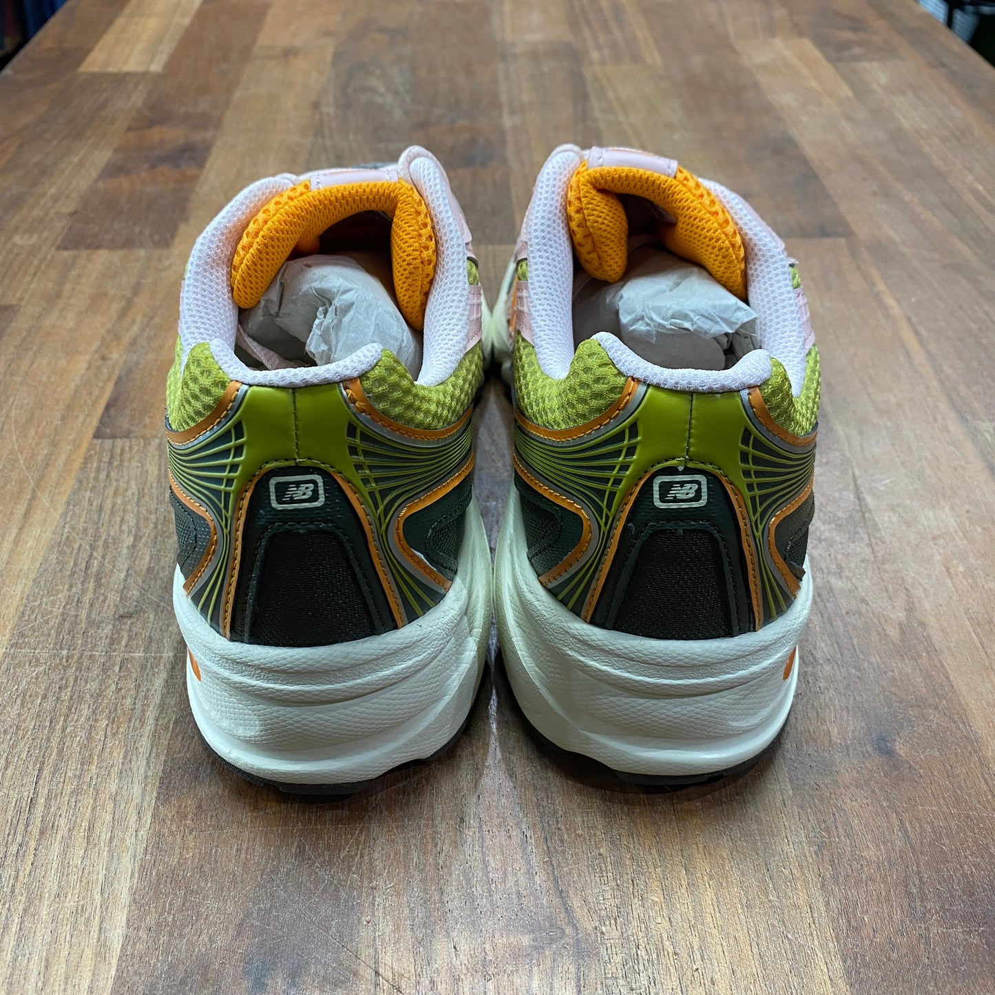 New Balance 740 Concepts Saignee Size 8 NEW s15553