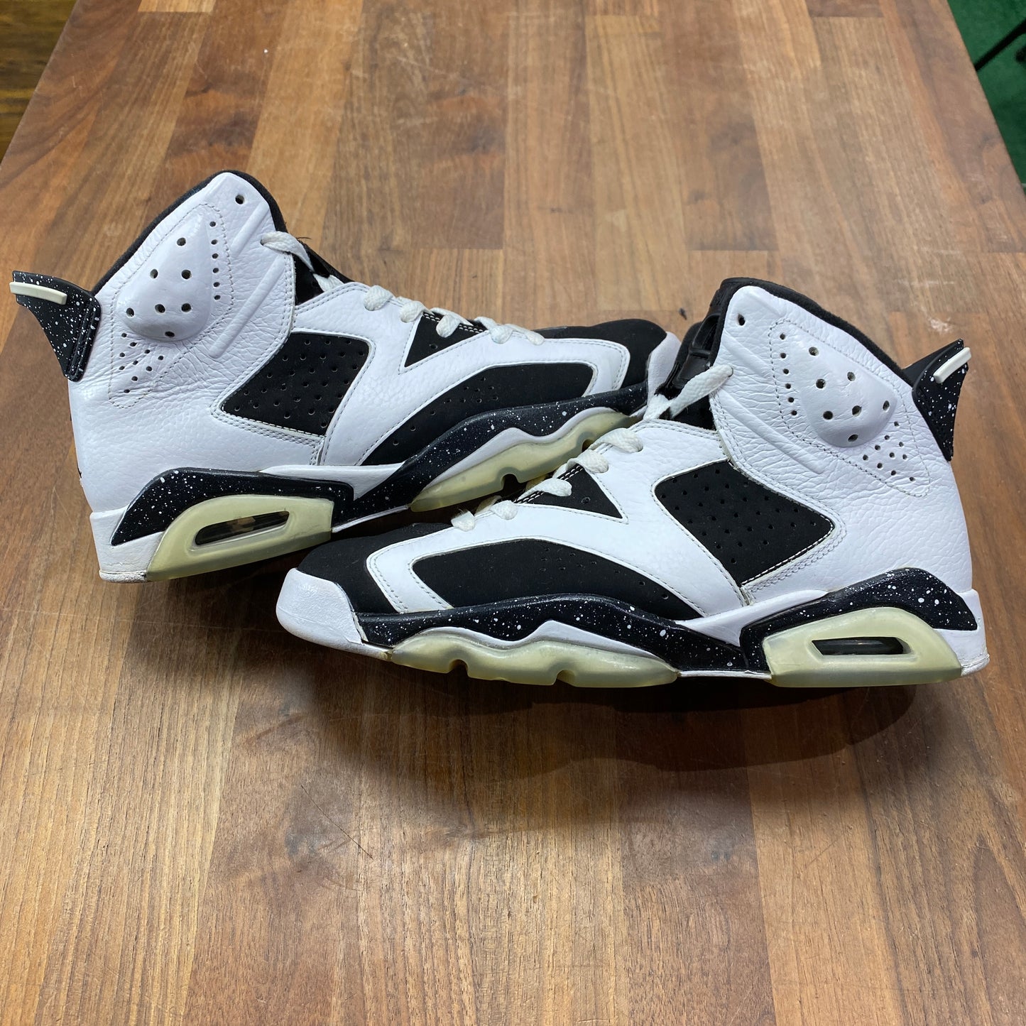 Jordan 6 Oreo 2009 Size 8 USED s15550