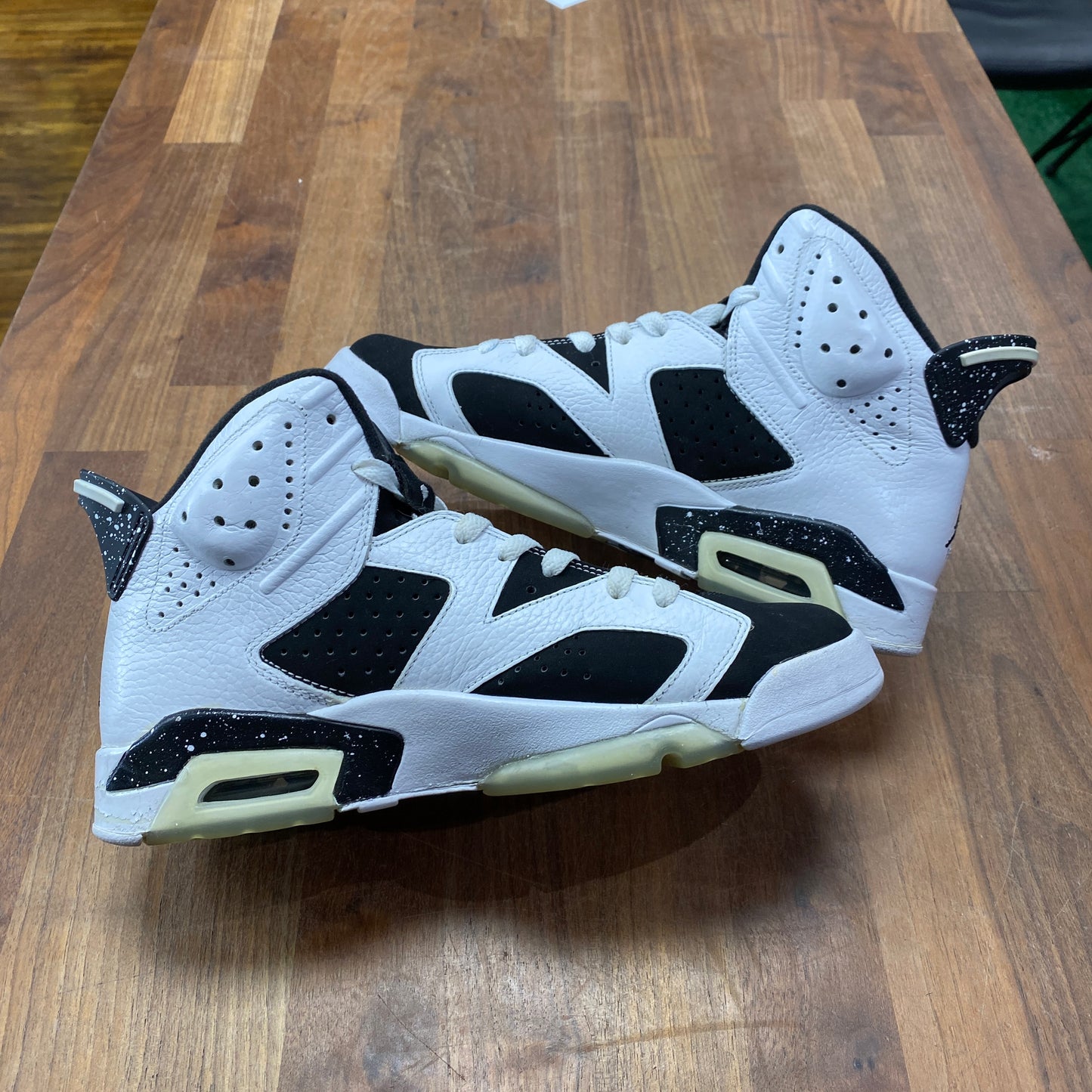 Jordan 6 Oreo 2009 Size 8 USED s15550