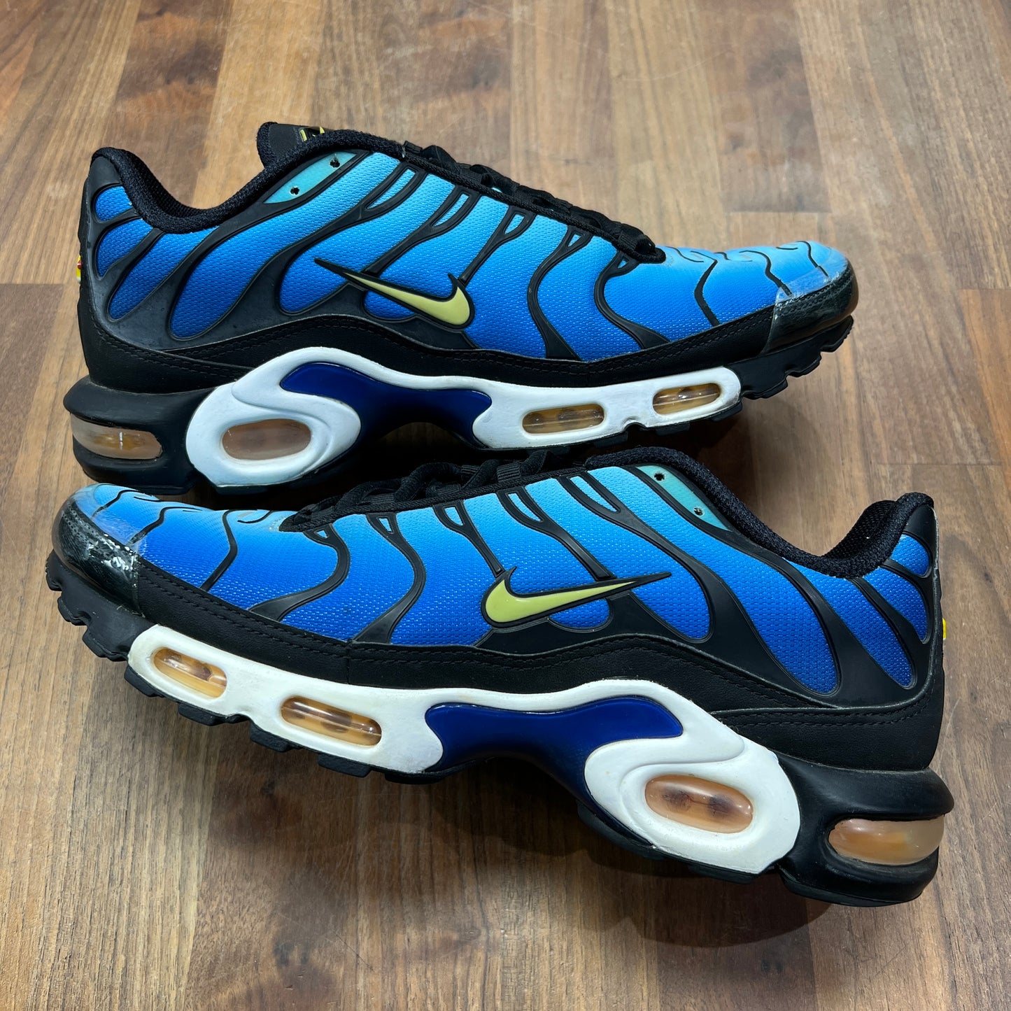 Nike Air Max Plus OG Hyper Blue 2018 Size 12 USED s8245