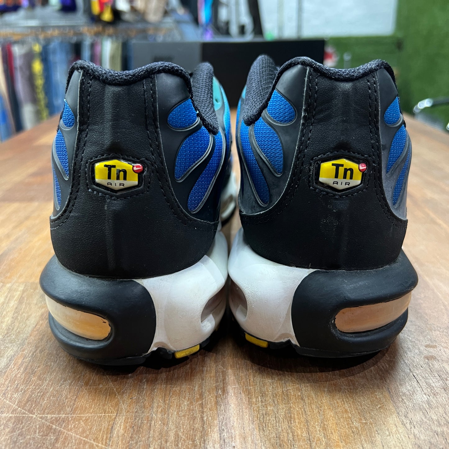 Nike Air Max Plus OG Hyper Blue 2018 Size 12 USED s8245