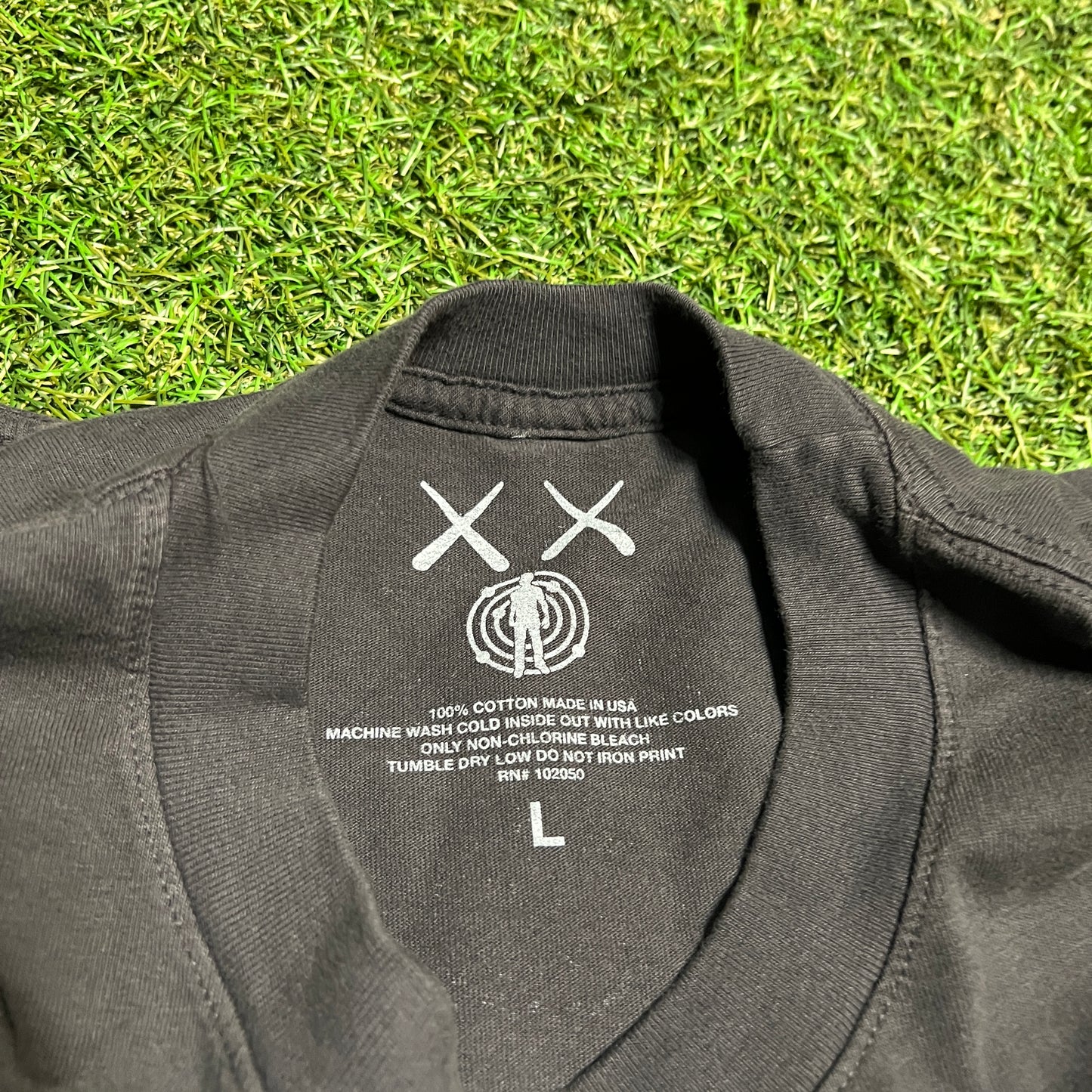 Kaws For Kid Cudi Moon Man Black Tee Size Large USED x13101