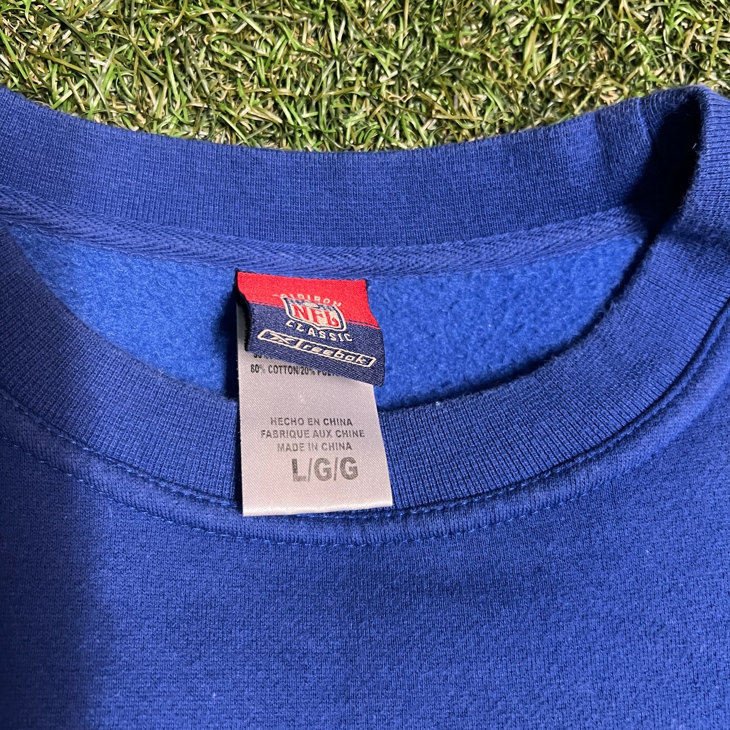 NY Giants "Poperty of" NFL Tag Blue Crewneck Size Large USED v15660