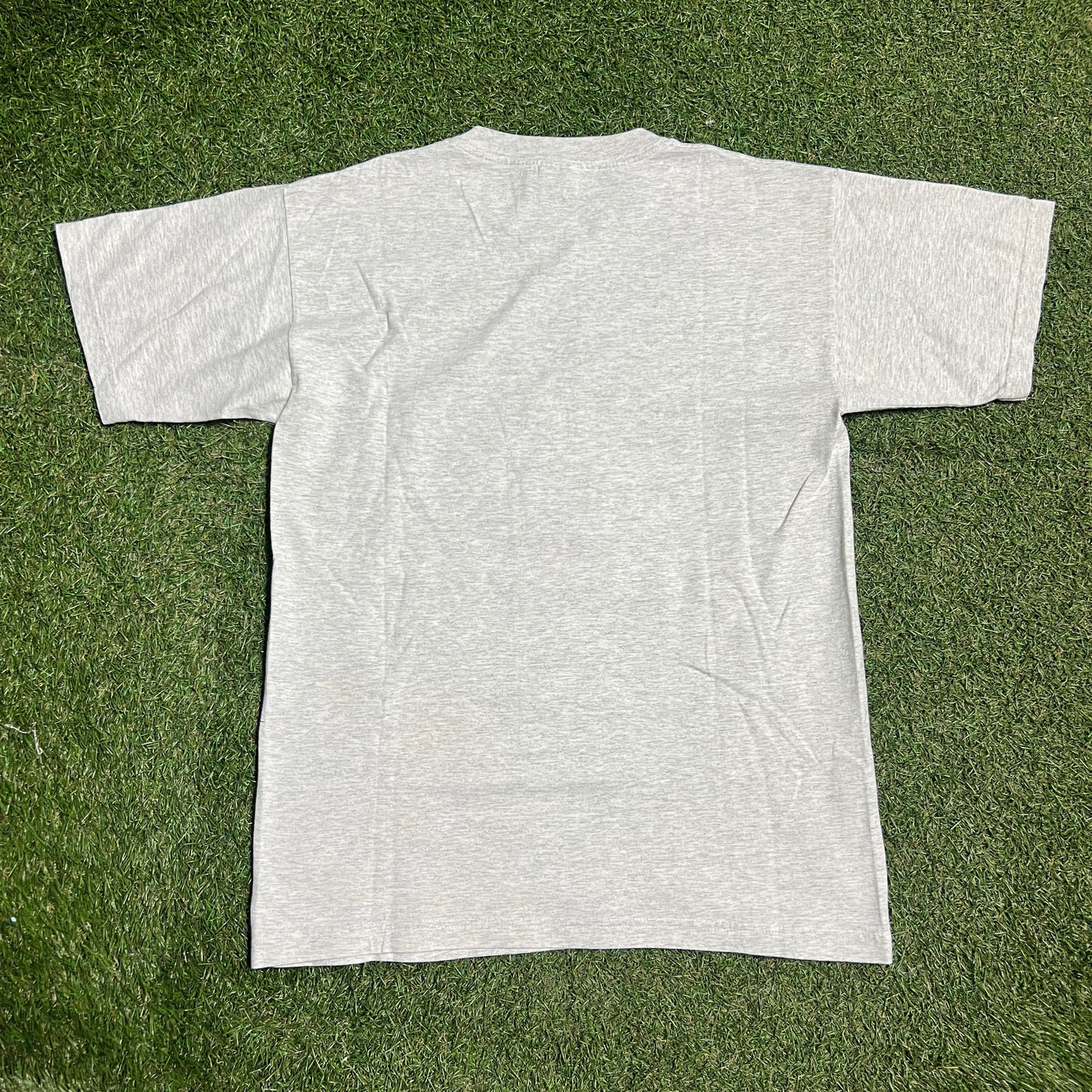 1997 Bulls Champs of The Hard Court Grey Tee Size Large USED v15649