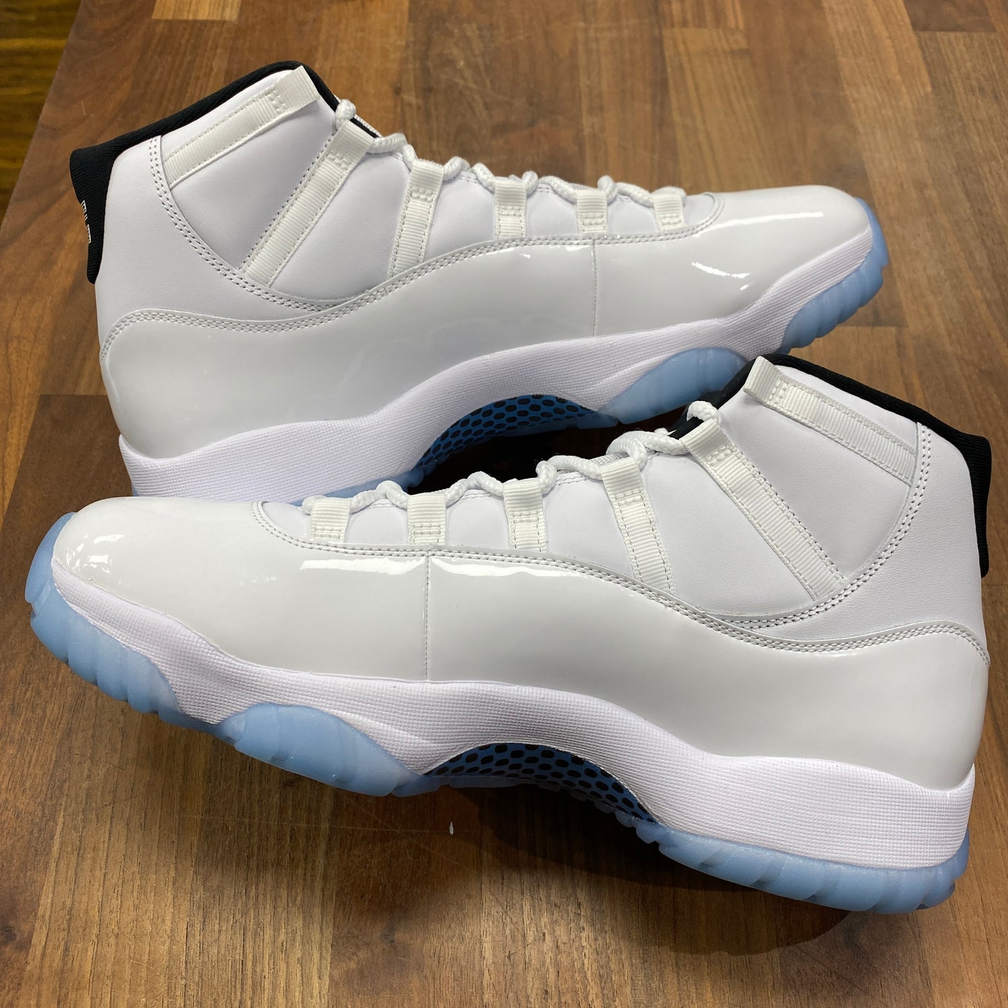 Air Jordan 11 Retro Legend Blue Size 13 NEW s15657