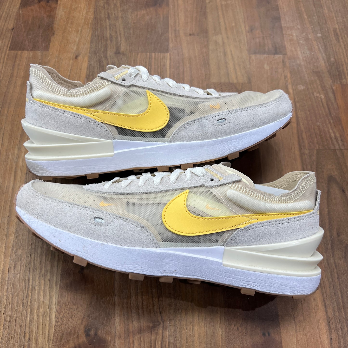 Nike Waffle One Sail Coconut Milk Size 8.5m/10w USED s15859
