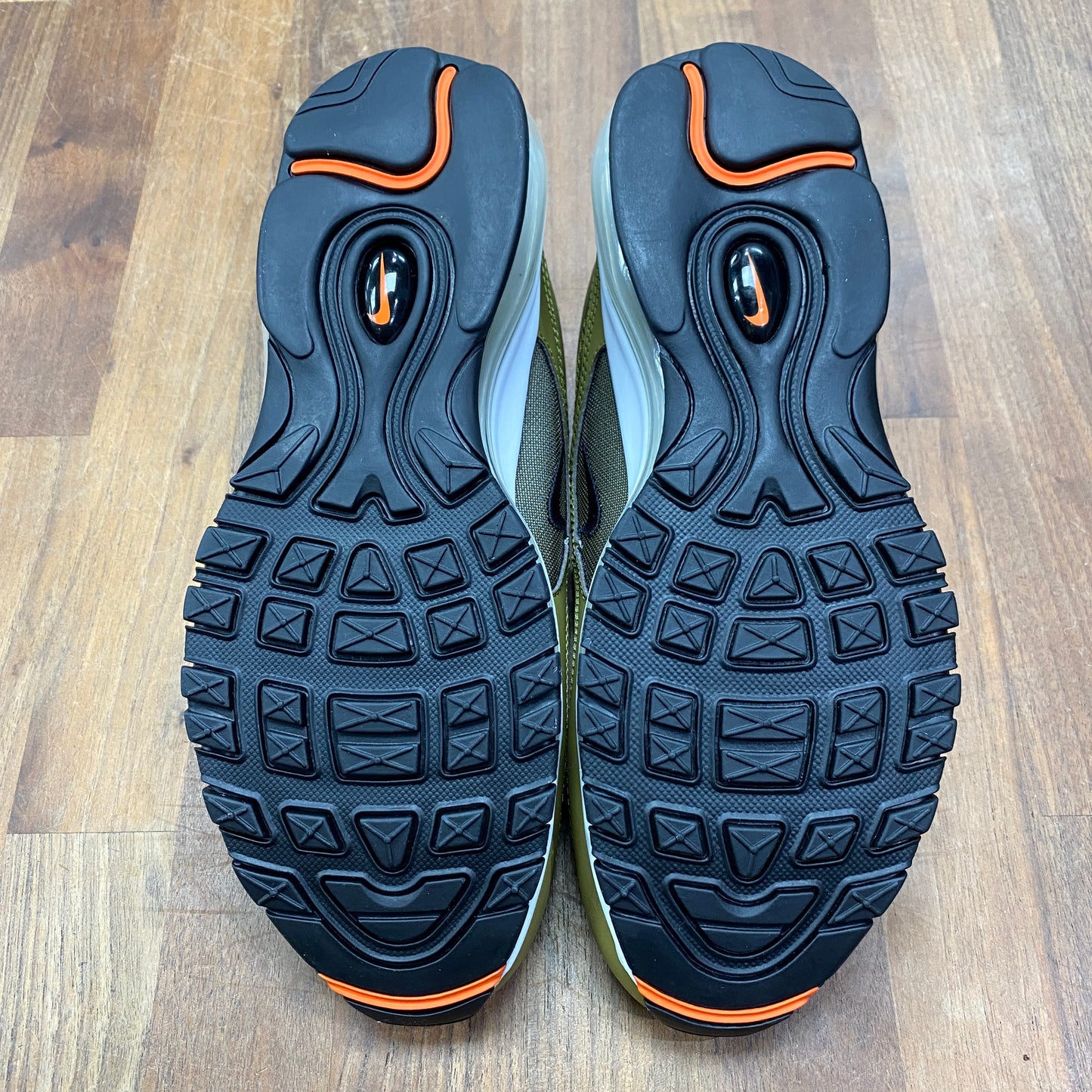 Nike Air Max 97 Undefeated Militia Green Size 8.5 NEW s3049